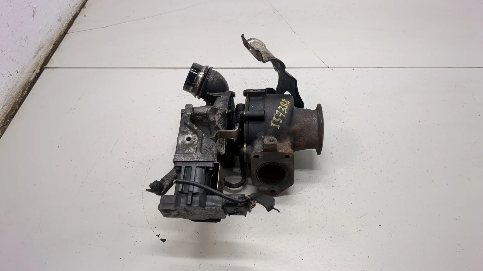 Турбина BMW 5 E60 2003-2010 Седан КПП автомат (АКПП) N47D20../A/C Дизель 2 л TDI