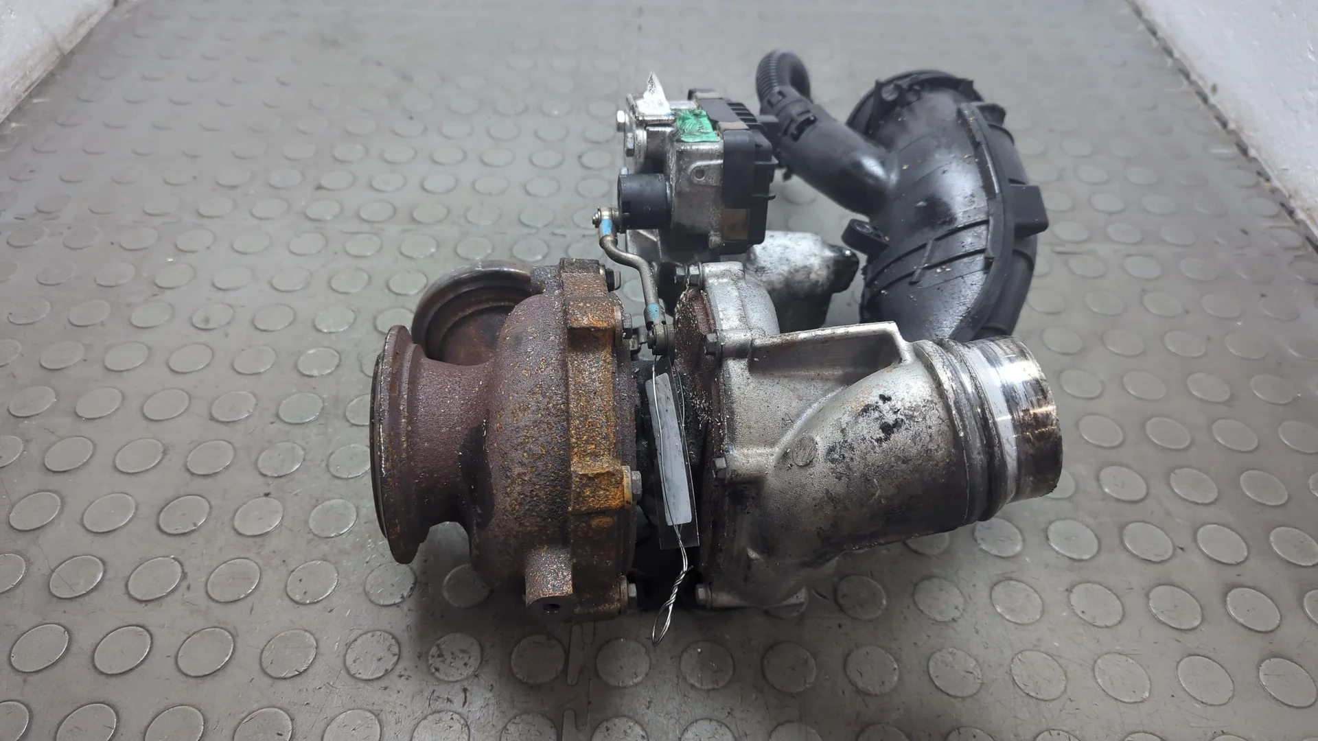 Турбина BMW 5 F10 2010-2017 Седан КПП автомат (АКПП) N57D30A Дизель 3 л Турбо