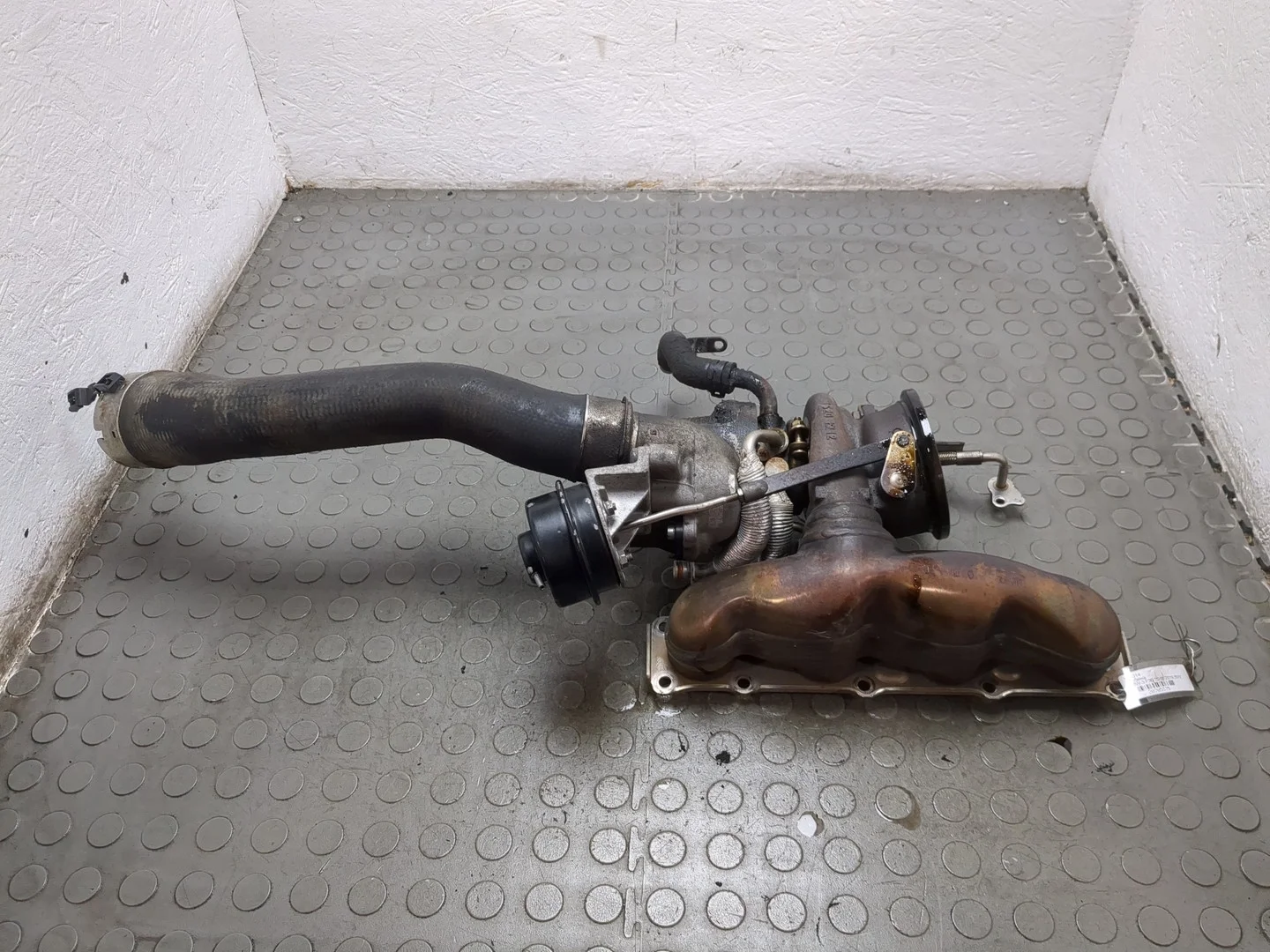 Турбина BMW 3 F30 2012-2019 Седан КПП автомат (АКПП) N20B20B Бензин 2 л Турбо-инжектор