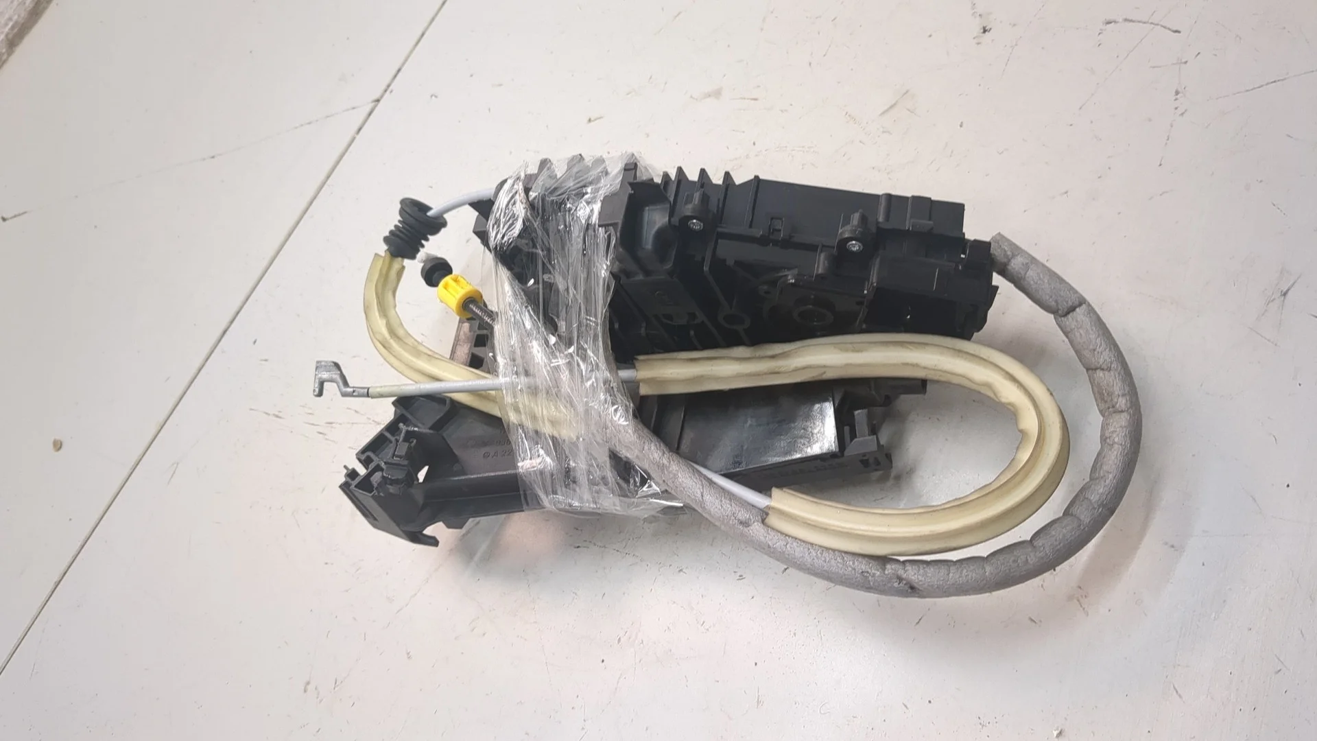 Замок двери Mercedes-Benz S W222 2013-2020 Седан КПП автомат 4х4 (АКПП) 278.929 Бензин 4.7 л Турбо-инжектор