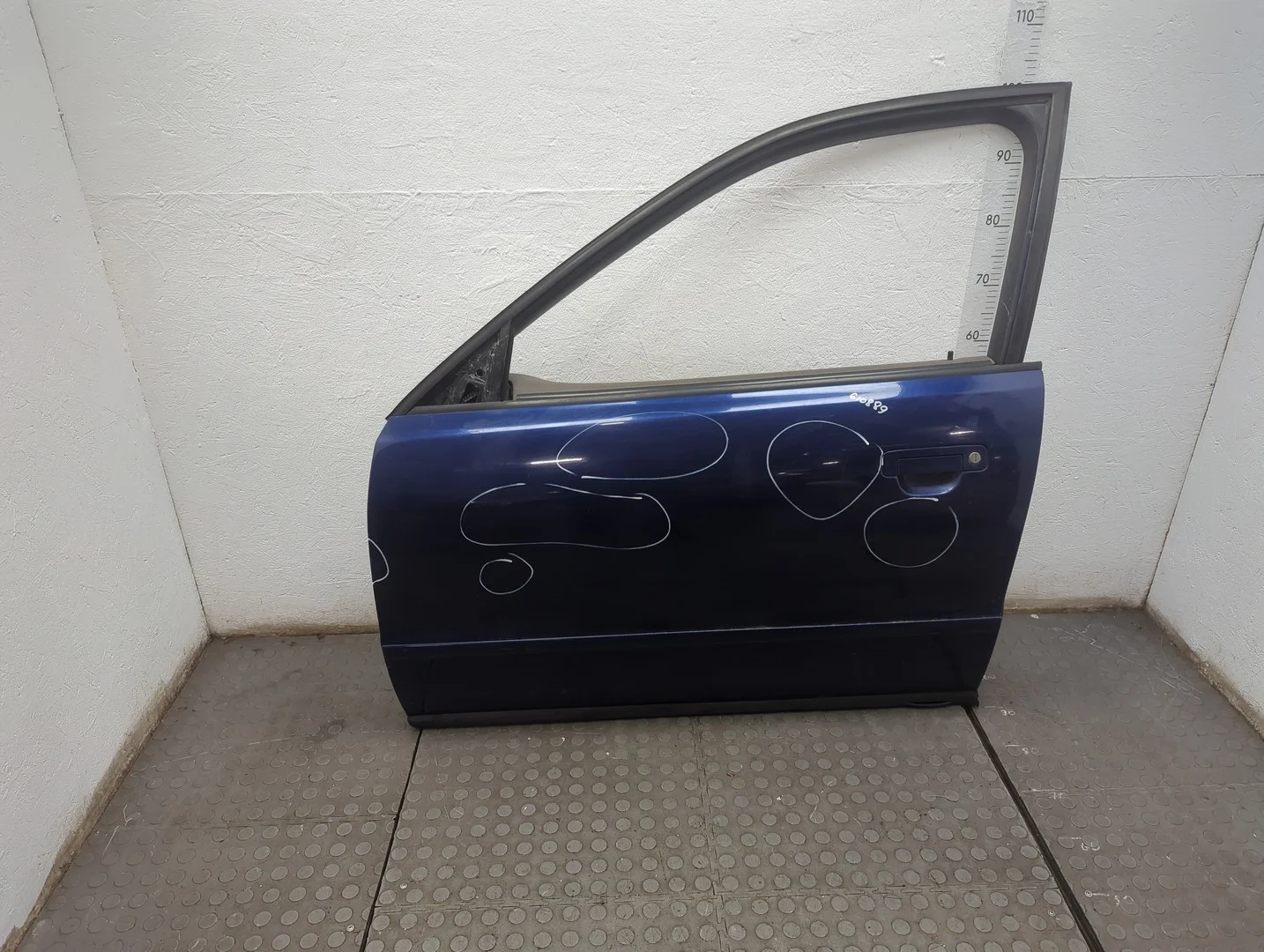 Дверь боковая (легковая) Audi A4 (B5) 1994-2000 Седан КПП 5-ст.мех.(МКПП) AHL Бензин 1.6 л Инжектор