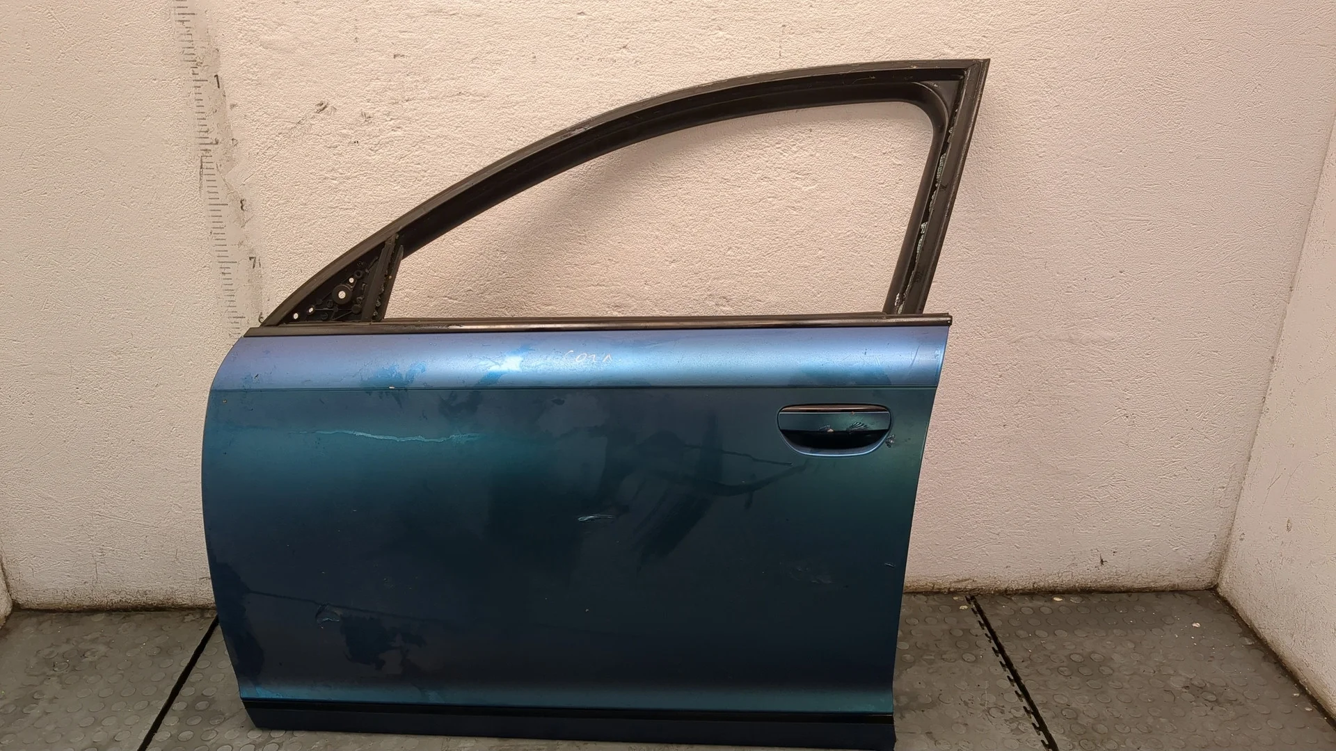 Дверь боковая (легковая) Audi A6 (C6) 2004-2011 Седан КПП 6-ст.мех.(МКПП) CAHA Дизель 2 л TDI