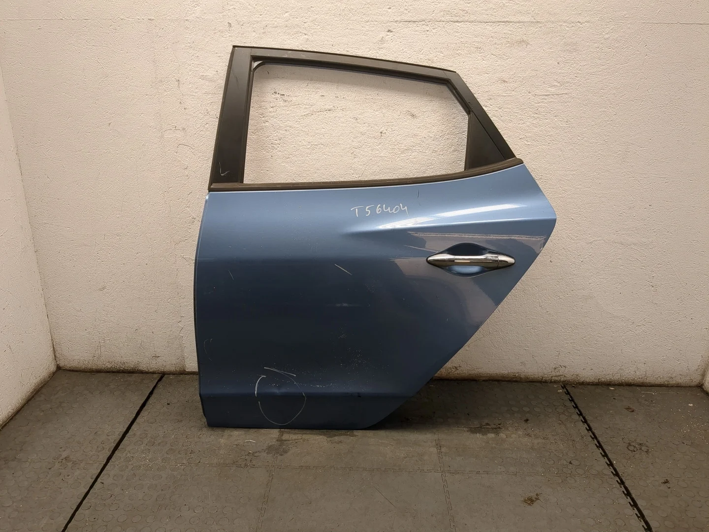 Дверь боковая (легковая) Hyundai ix 35 2010-2015 Джип (5-дверный) КПП 6-ст.мех 4х4 (МКПП) D4HA Дизель 2 л CRDi