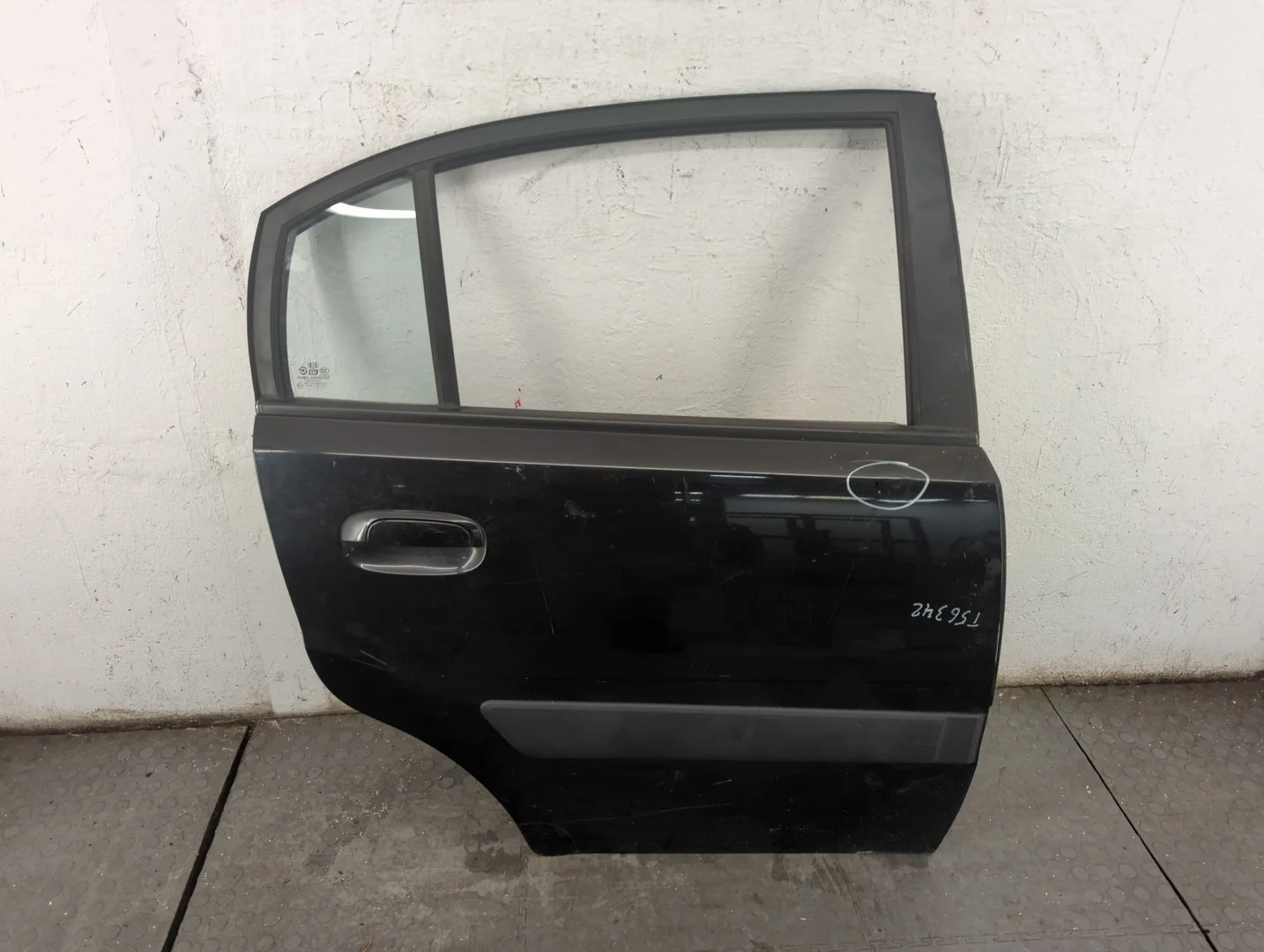 Дверь боковая (легковая) Kia Rio 2005-2011 Хэтчбэк 5 дв. КПП 5-ст.мех.(МКПП) D4FA Дизель 1.5 л CRDi