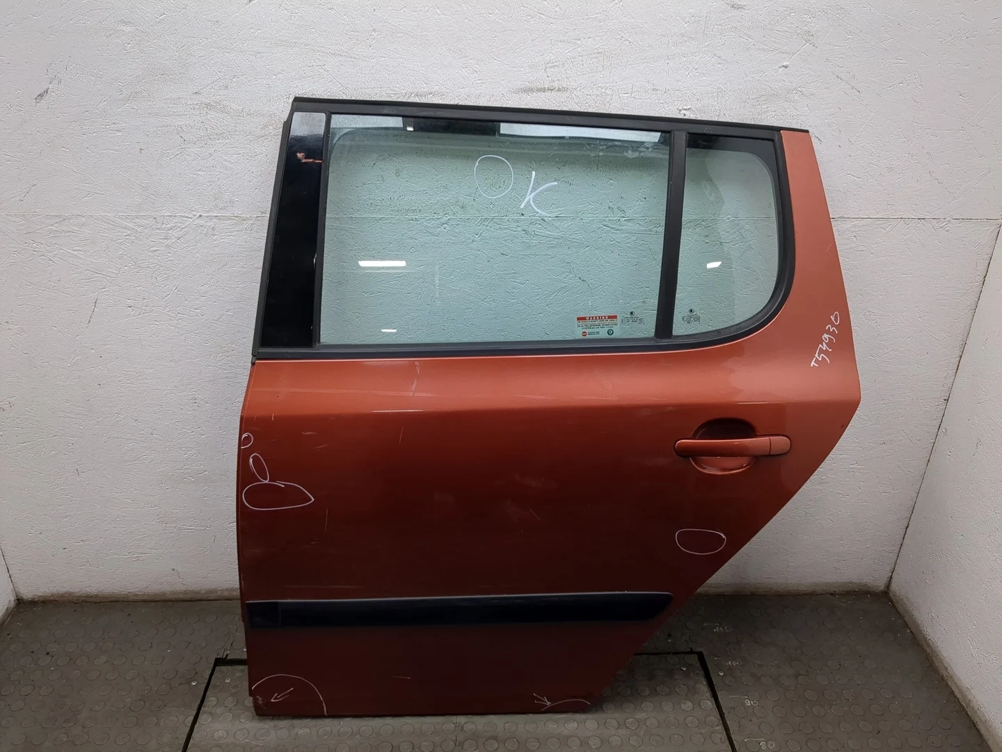 Дверь боковая (легковая) Skoda Fabia 2007-2014 Хэтчбэк 5 дв. КПП 5-ст.мех.(МКПП) BMS Дизель 1.4 л TDI