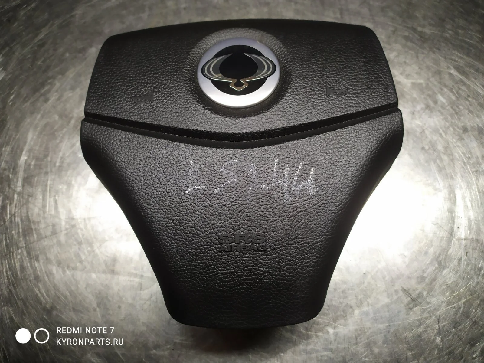 Подушка безопасности airbag водителя SsangYong Actyon 2012 C200