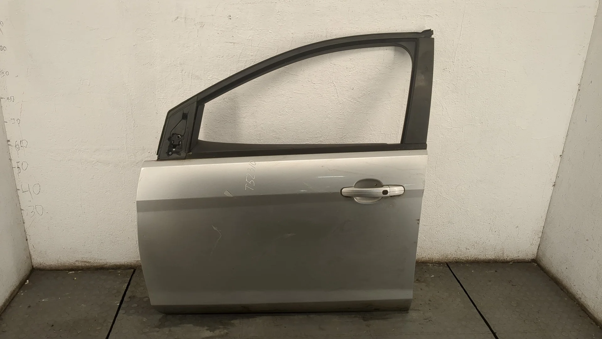 Дверь боковая (легковая) Ford Focus 2 2008-2011 Хэтчбэк 5 дв. КПП 6-ст.мех.(МКПП) G6DG Дизель 2 л TDCI