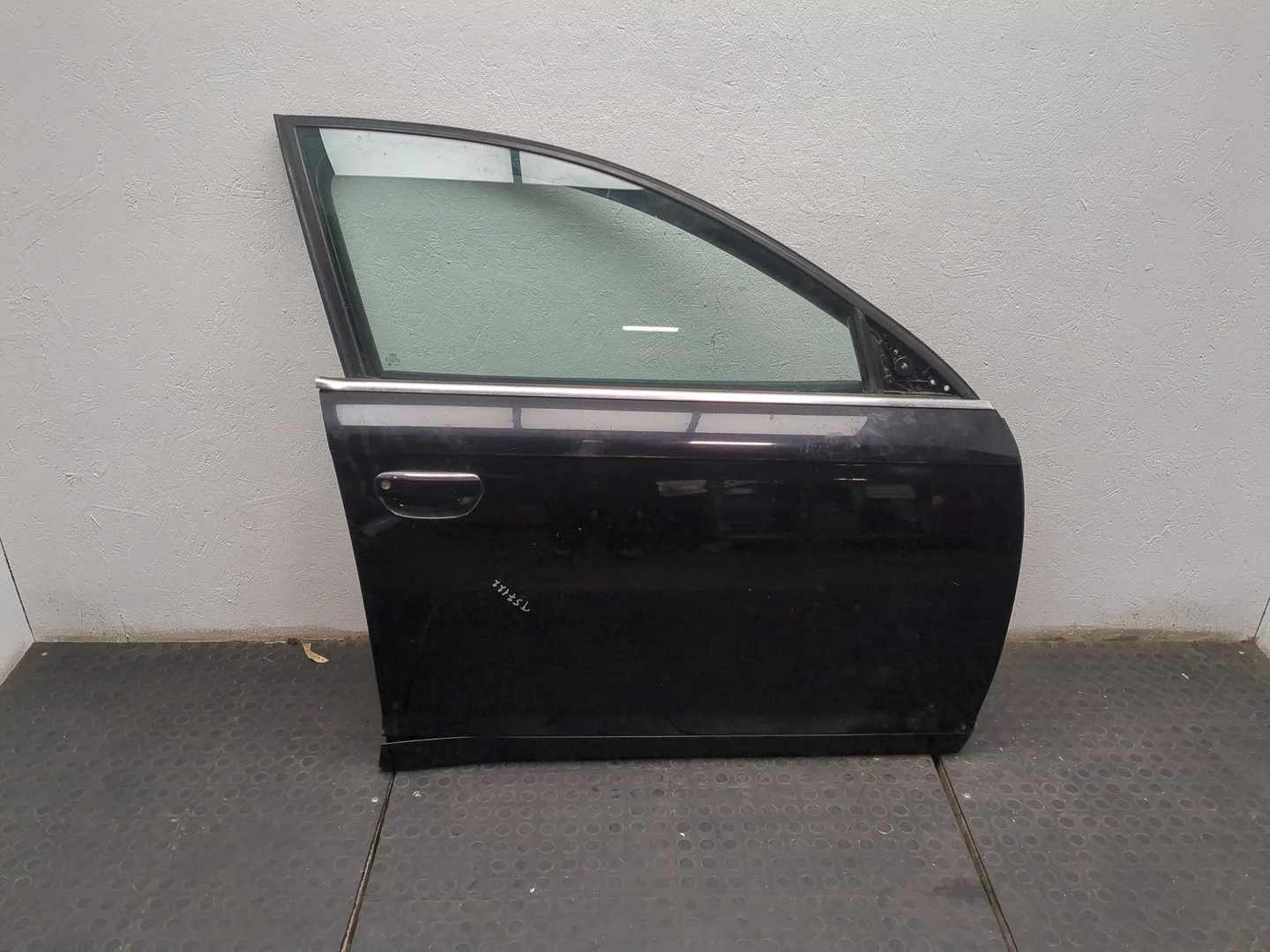 Дверь боковая (легковая) Audi A6 (C6) 2004-2011 Седан КПП 6-ст.мех.(МКПП) BRE Дизель 2 л TDI