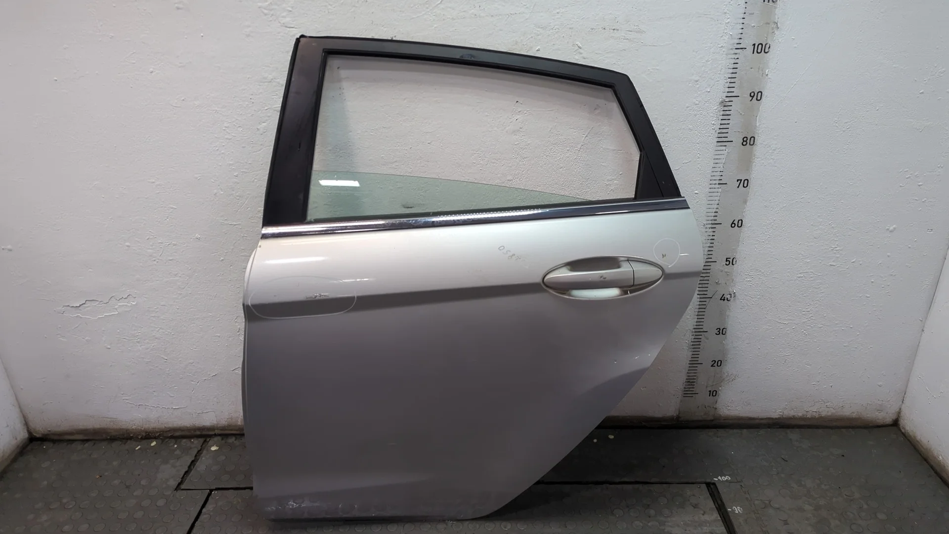 Дверь боковая (легковая) Ford Fiesta 2012-2019 Хэтчбэк 5 дв. КПП 5-ст.мех.(МКПП) SFJA Бензин 1 л Турбо-инжектор