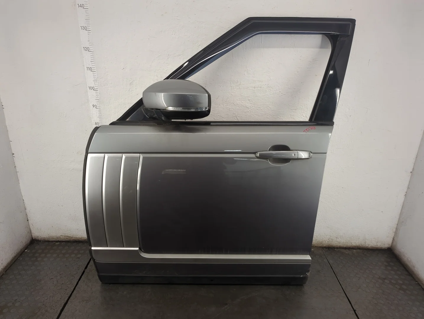 Дверь боковая (легковая) Land Rover Range Rover 4 2012-2021 Джип (5-дверный) КПП автомат 4х4 (АКПП) 448DT Дизель 4.4 л Турбо