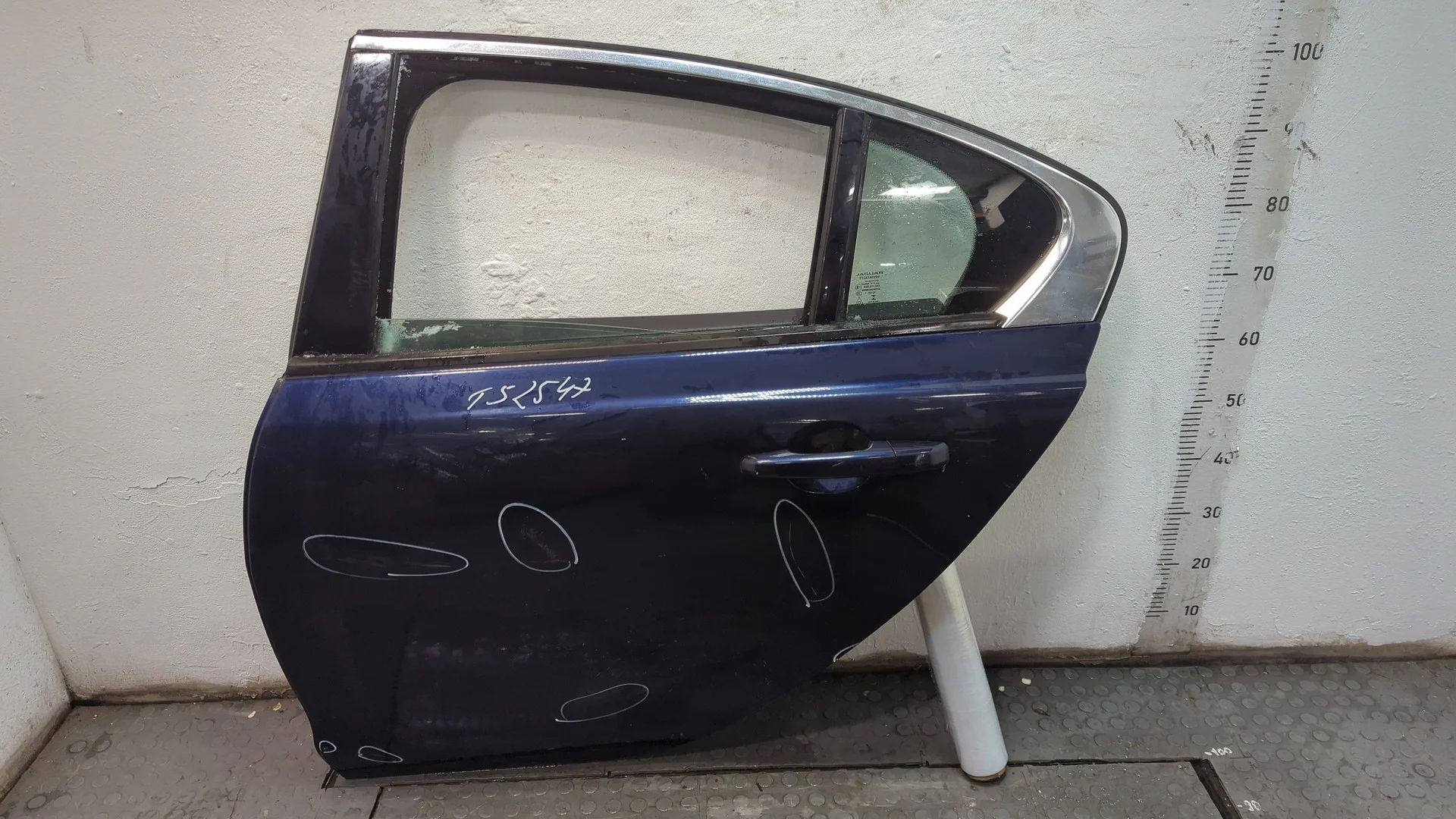 Дверь боковая (легковая) Jaguar XE 2015-2025 Седан КПП автомат (АКПП) 204DTD Дизель 2 л Турбо