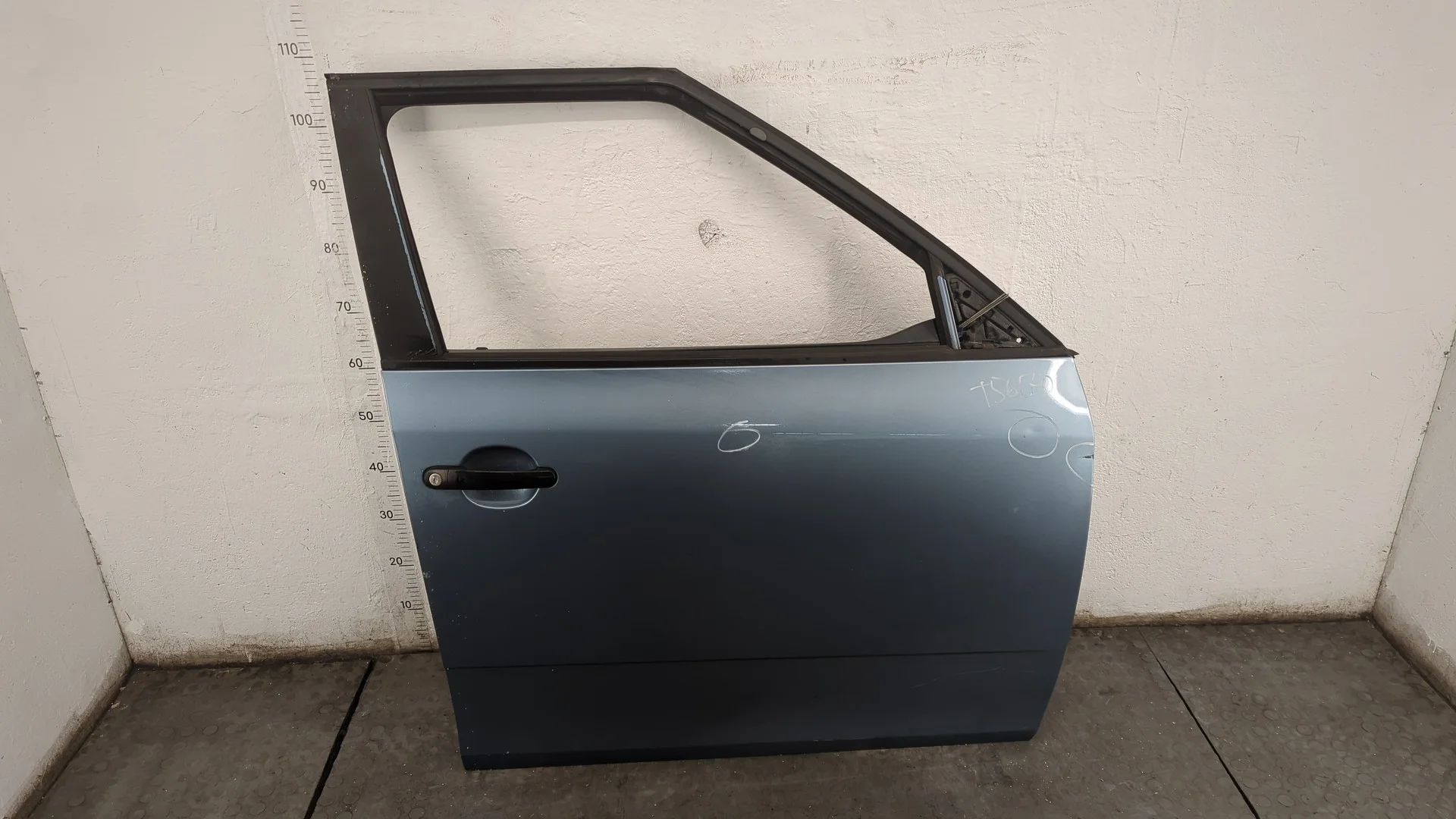 Дверь боковая (легковая) Skoda Fabia 2007-2014 Хэтчбэк 5 дв. КПП 5-ст.мех.(МКПП) BBM Бензин 1.2 л Инжектор