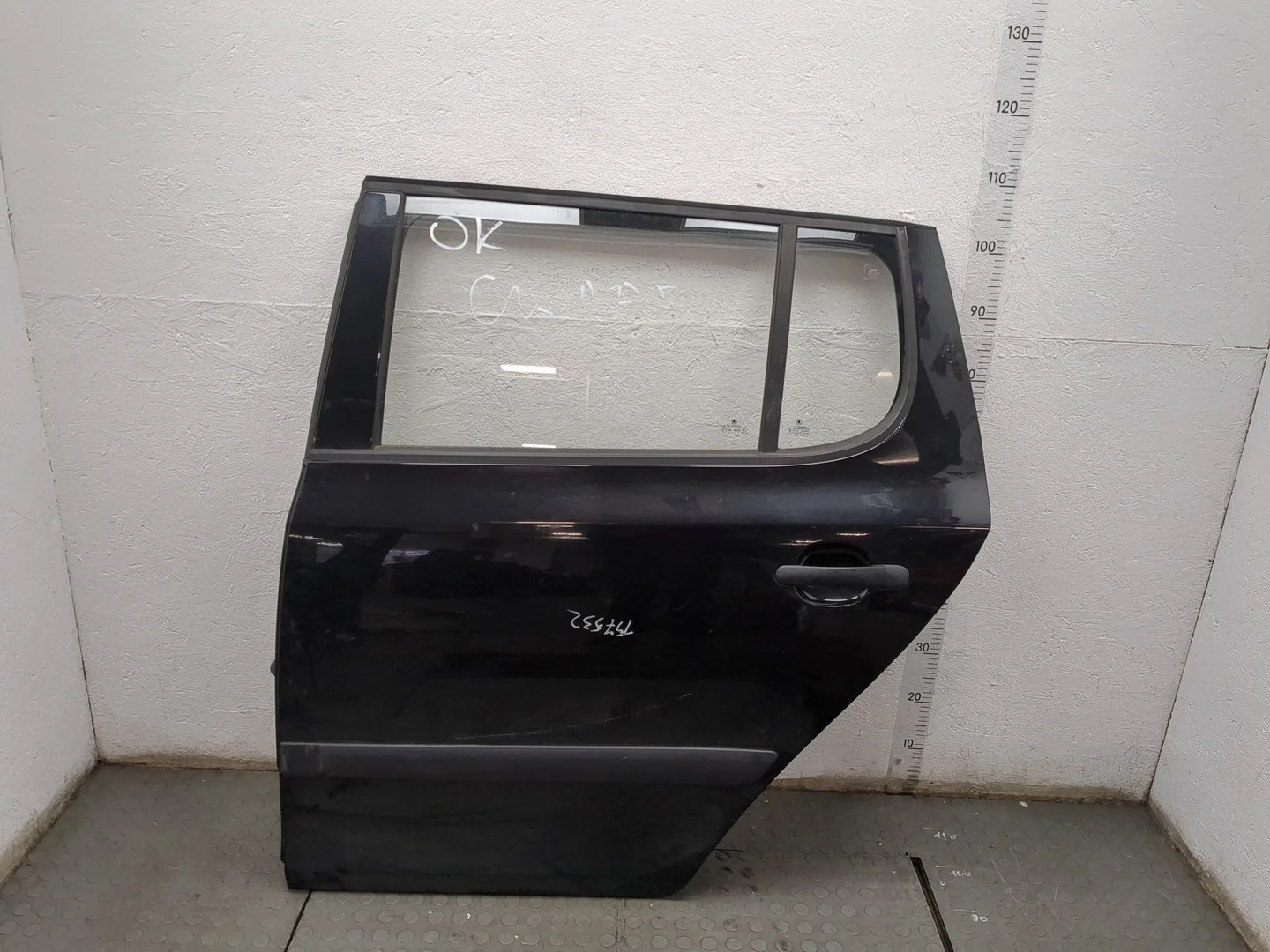 Дверь боковая (легковая) Skoda Fabia 2007-2014 Хэтчбэк 5 дв. КПП 5-ст.мех.(МКПП) BZG Бензин 1.2 л Инжектор