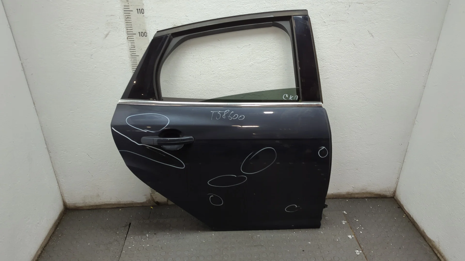 Дверь боковая (легковая) Ford Focus 3 2011-2015 Хэтчбэк 5 дв. КПП 5-ст.мех.(МКПП) PNDA Бензин 1.6 л Инжектор