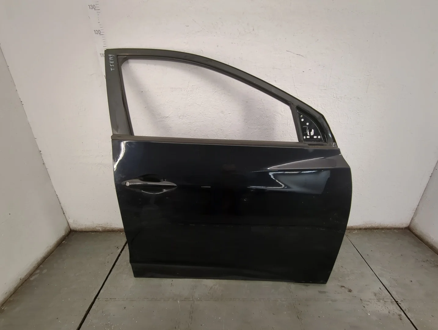 Дверь боковая (легковая) Hyundai ix 35 2010-2015 Джип (5-дверный) КПП 6-ст.мех.(МКПП) D4HA Дизель 2 л CRDi