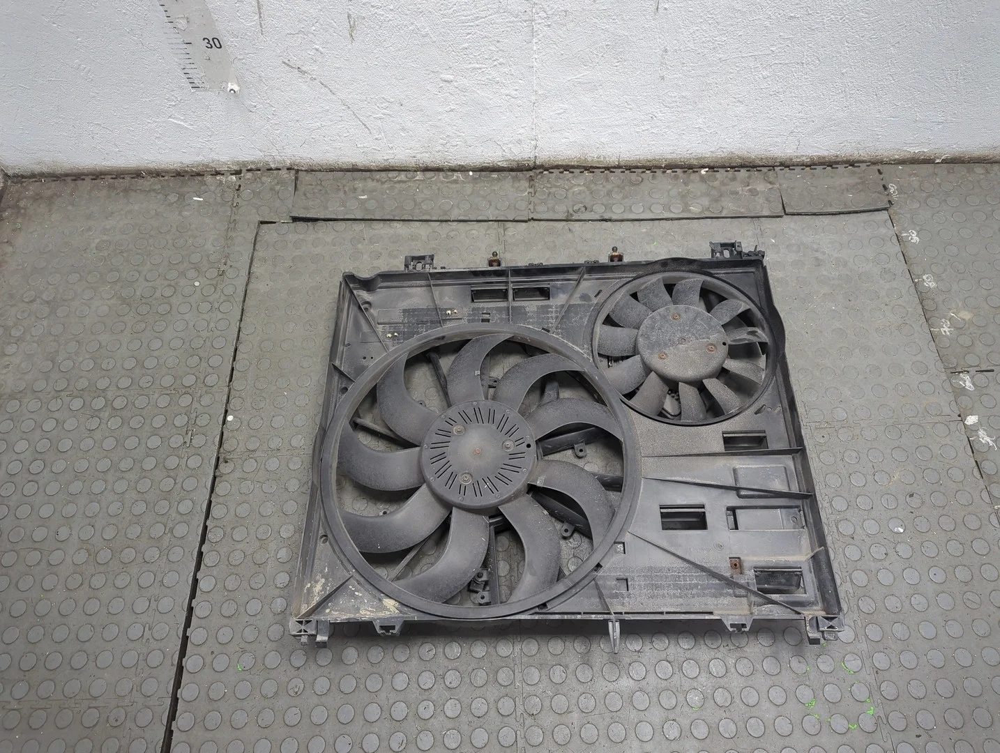 Вентилятор радиатора Land Rover Range Rover 4 2012-2021 Джип (5-дверный) КПП автомат 4х4 (АКПП) 448DT Дизель 4.4 л Турбо