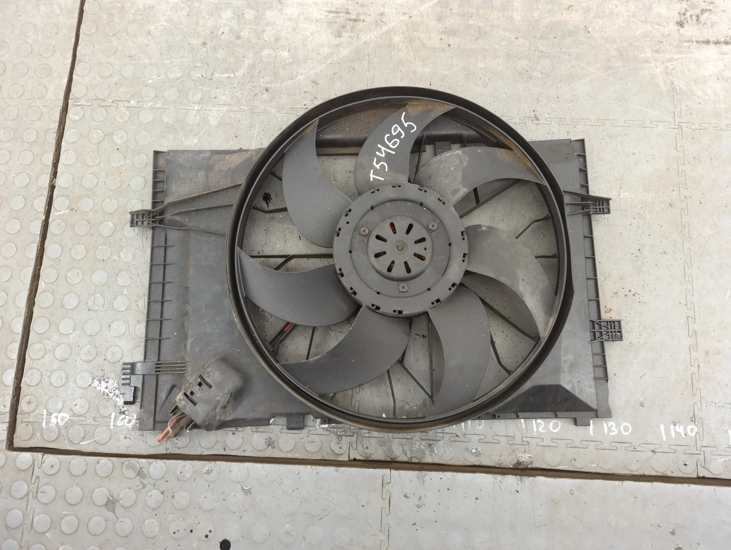 Вентилятор радиатора Mercedes-Benz C W203 2000-2008 Седан КПП автомат (АКПП) M271.948 Бензин 1.8 л Турбо-инжектор