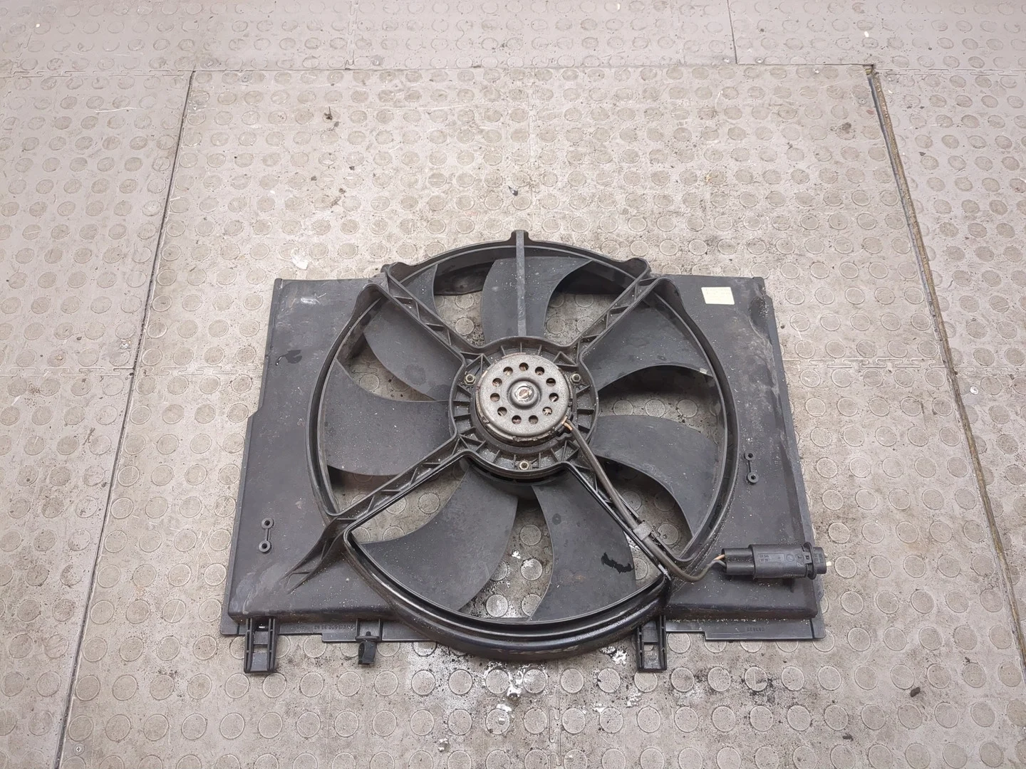 Вентилятор радиатора Mercedes-Benz CLK W208 1997-2003 Купе КПП автомат (АКПП) M112.940 Бензин 3.2 л Инжектор