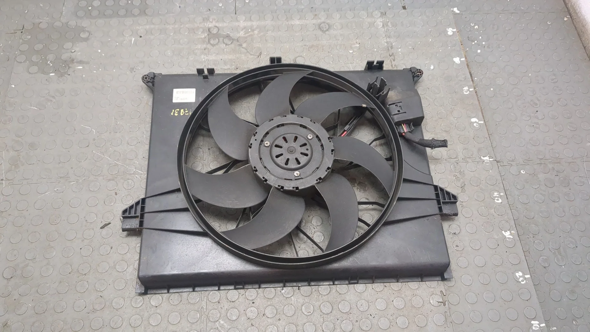 Вентилятор радиатора Mercedes-Benz R W251 2005-2017 Минивэн КПП автомат 4х4 (АКПП) M272.977 Бензин 3.5 л Инжектор