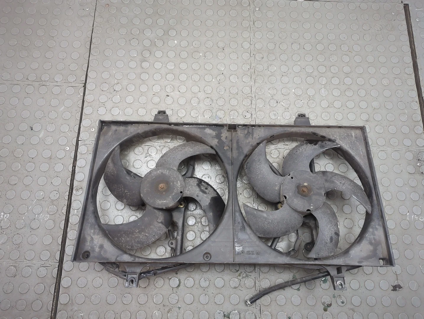 Вентилятор радиатора Nissan Primera P12 2002-2008 Хэтчбэк 5 дв. КПП 5-ст.мех.(МКПП) QG18DE Бензин 1.8 л Инжектор