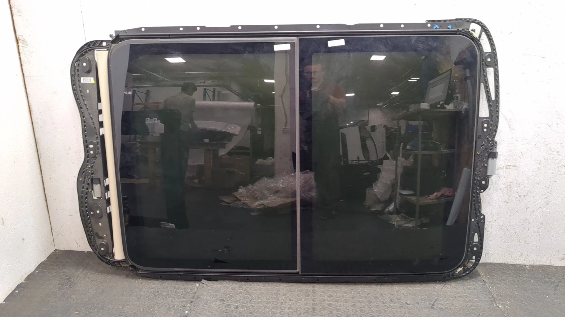 Люк Volkswagen Touareg 2010-2014 Джип (5-дверный) КПП автомат 4х4 (АКПП) CGRA Бензин 3.6 л FSI