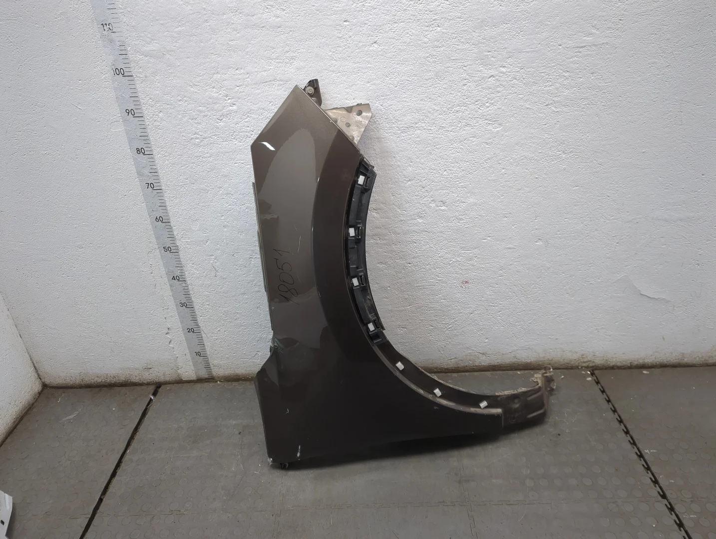 Крыло Ford Explorer 2015-2019 Джип (5-дверный) КПП автомат 4х4 (АКПП) Б/Н 3.5i Бензин 3.5 л Инжектор