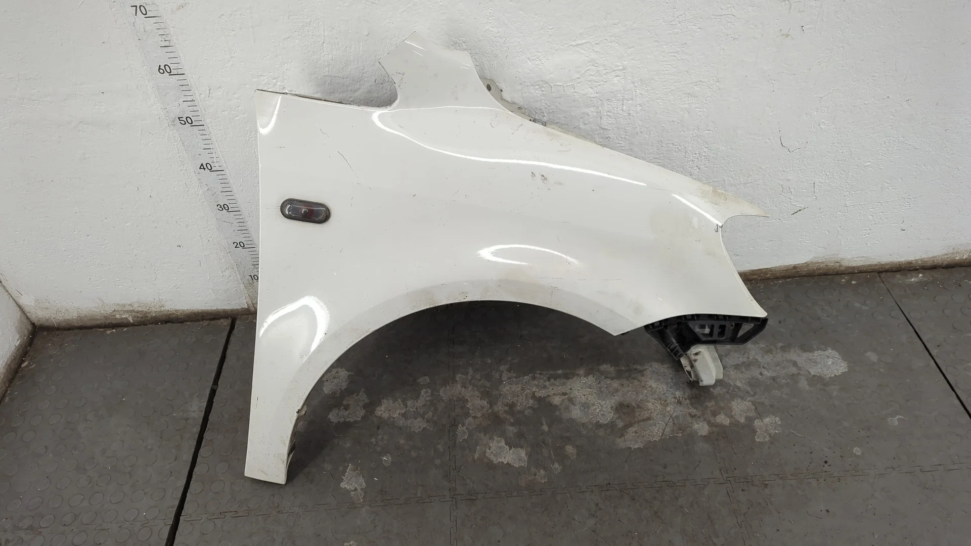 Крыло Volkswagen Caddy 2004-2015 Микроавтобус КПП 5-ст.мех.(МКПП) CAYE Дизель 1.6 л TDI