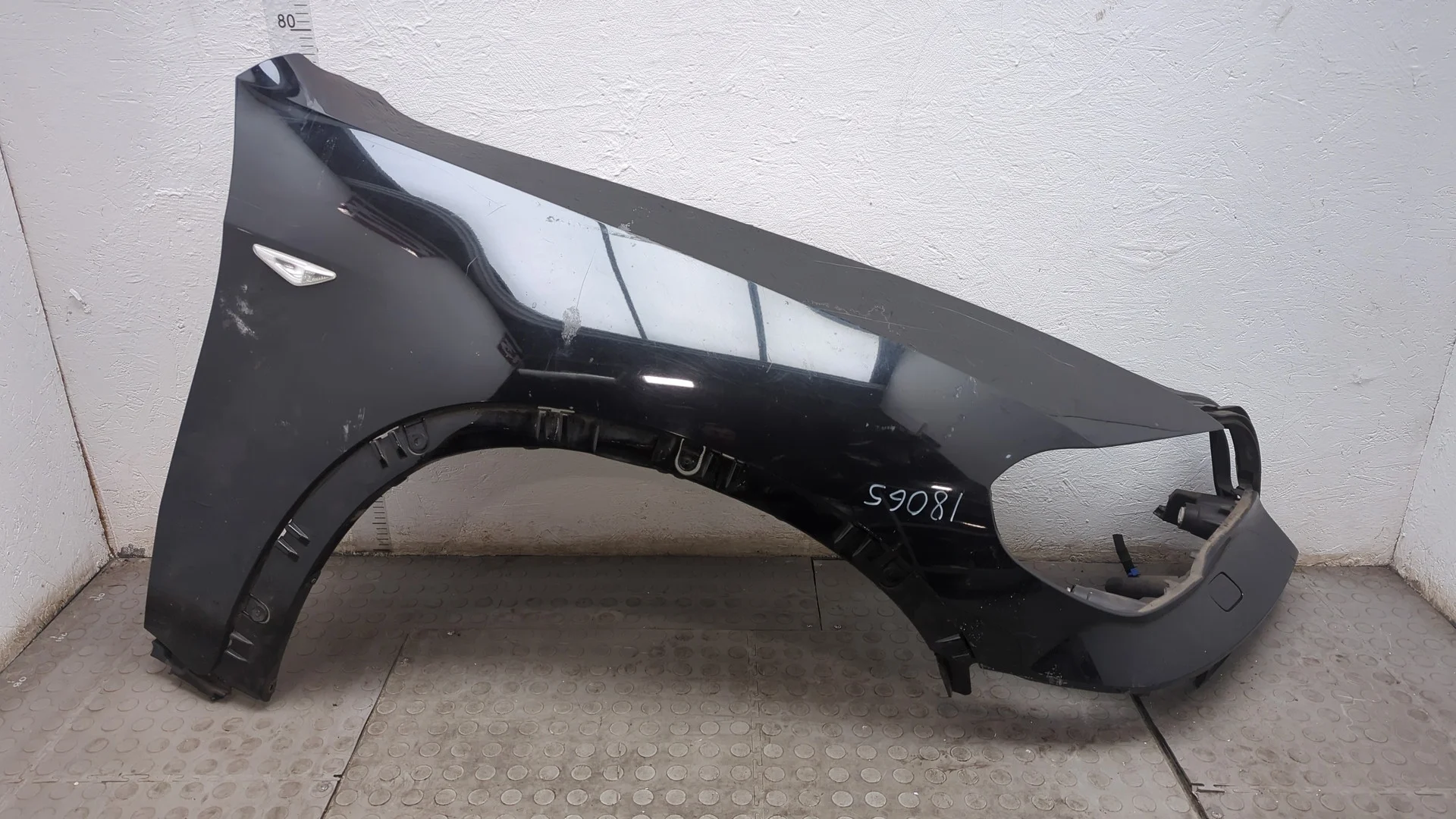 Крыло BMW X5 E70 2006-2013 Джип (5-дверный) КПП автомат 4х4 (АКПП) N55B30A Бензин 3 л Турбо-инжектор