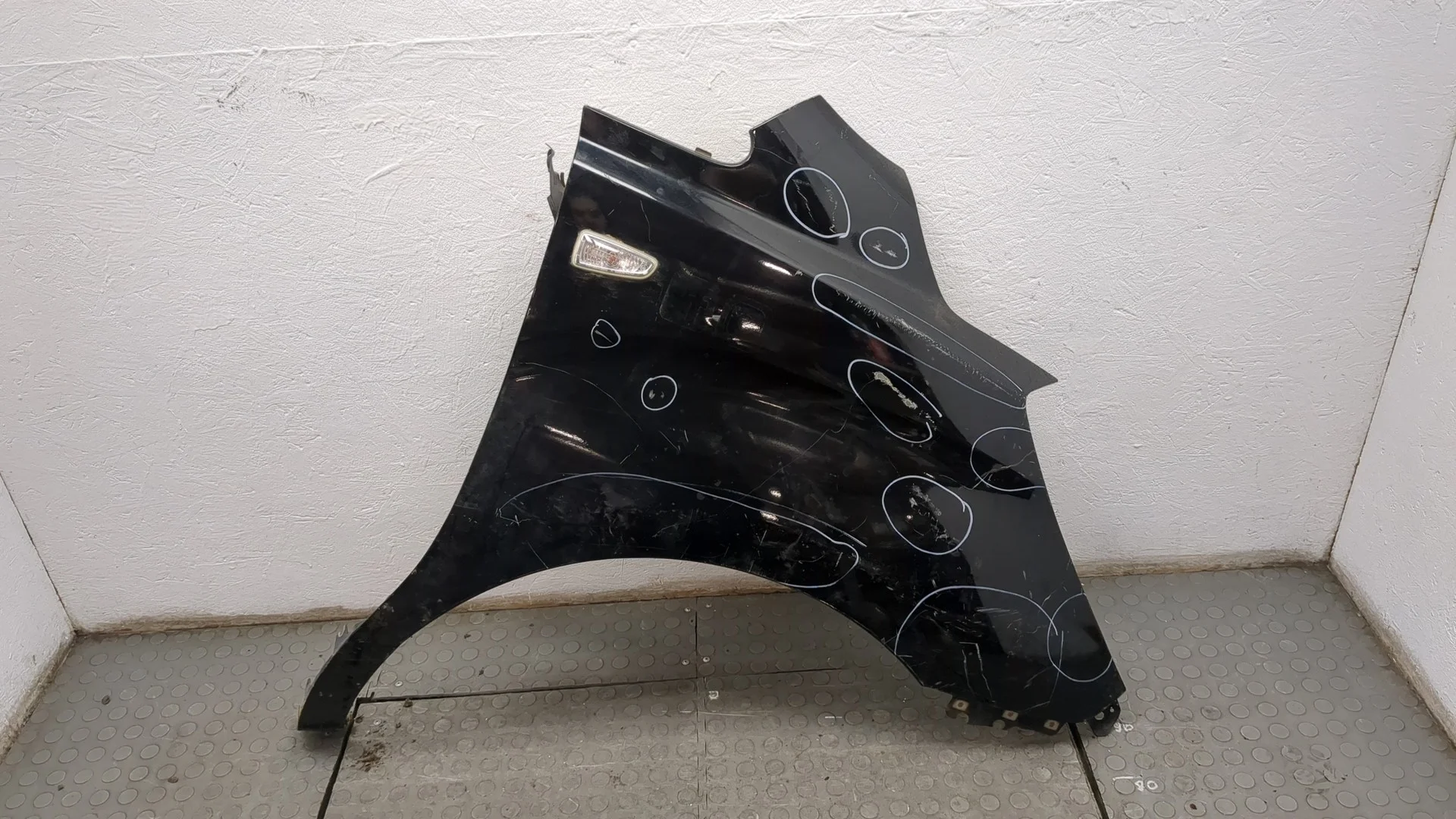 Крыло Hyundai H-1 Starex 2007-2021 Микроавтобус КПП 5-ст.мех.(МКПП) D4CB Дизель 2.5 л CRDi