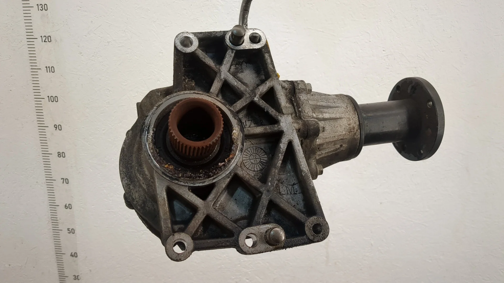 Редуктор Раздаточный КПП (раздатка) Kia Sorento XM 2009-2021 Джип (5-дверный) КПП 6-ст.мех 4х4 (МКПП) D4HB Дизель 2.2 л CRDi