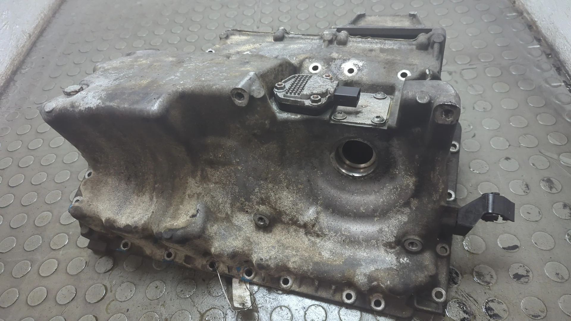 Поддон BMW X1 (E84) 2009-2015 Джип (5-дверный) КПП автомат 4х4 (АКПП) N20B20A Бензин 2 л Турбо-инжектор