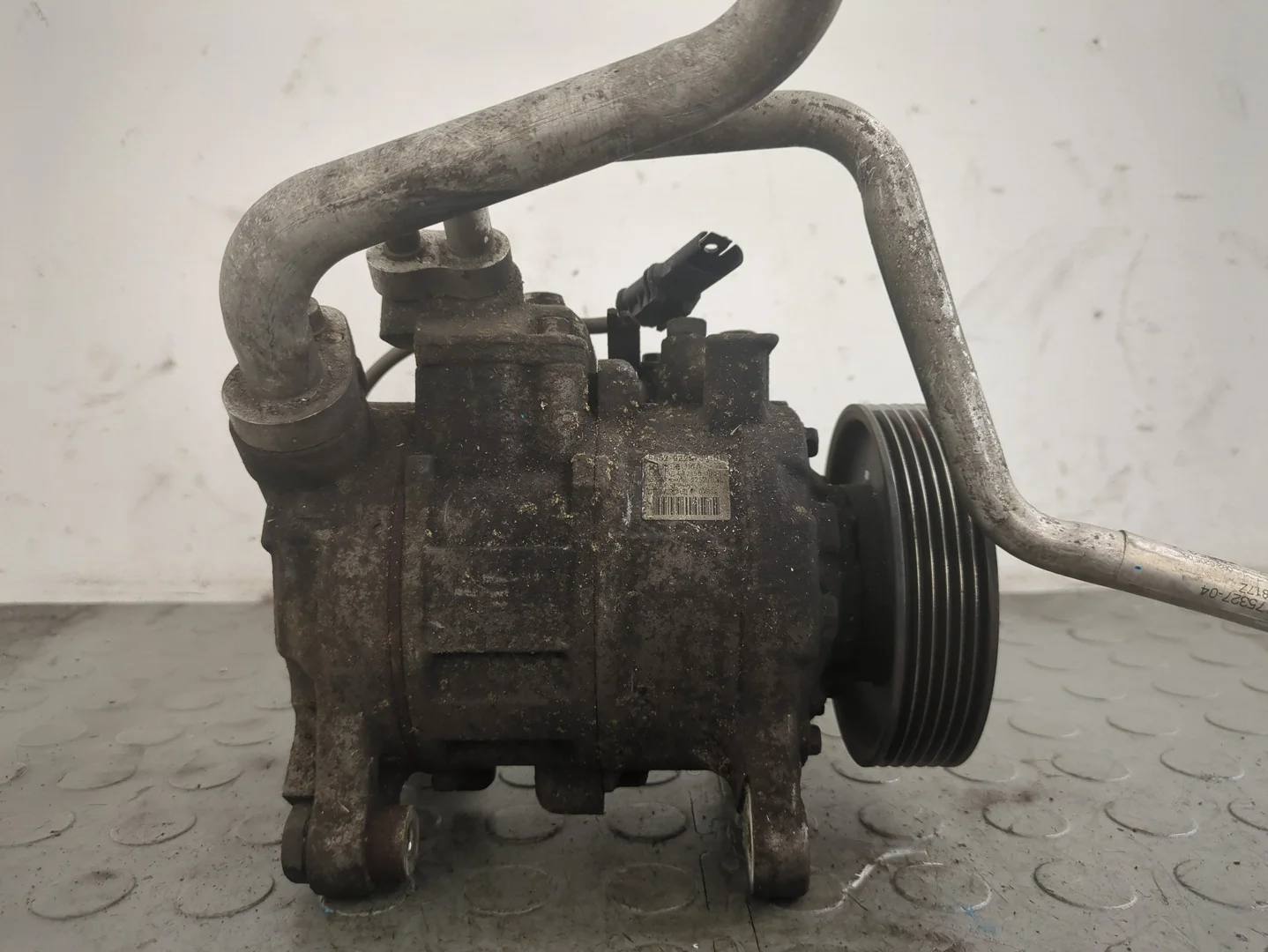 Компрессор кондиционера BMW 5 F10 2010-2017 Седан КПП 6-ст.мех.(МКПП) N47D20C Дизель 2 л Турбо