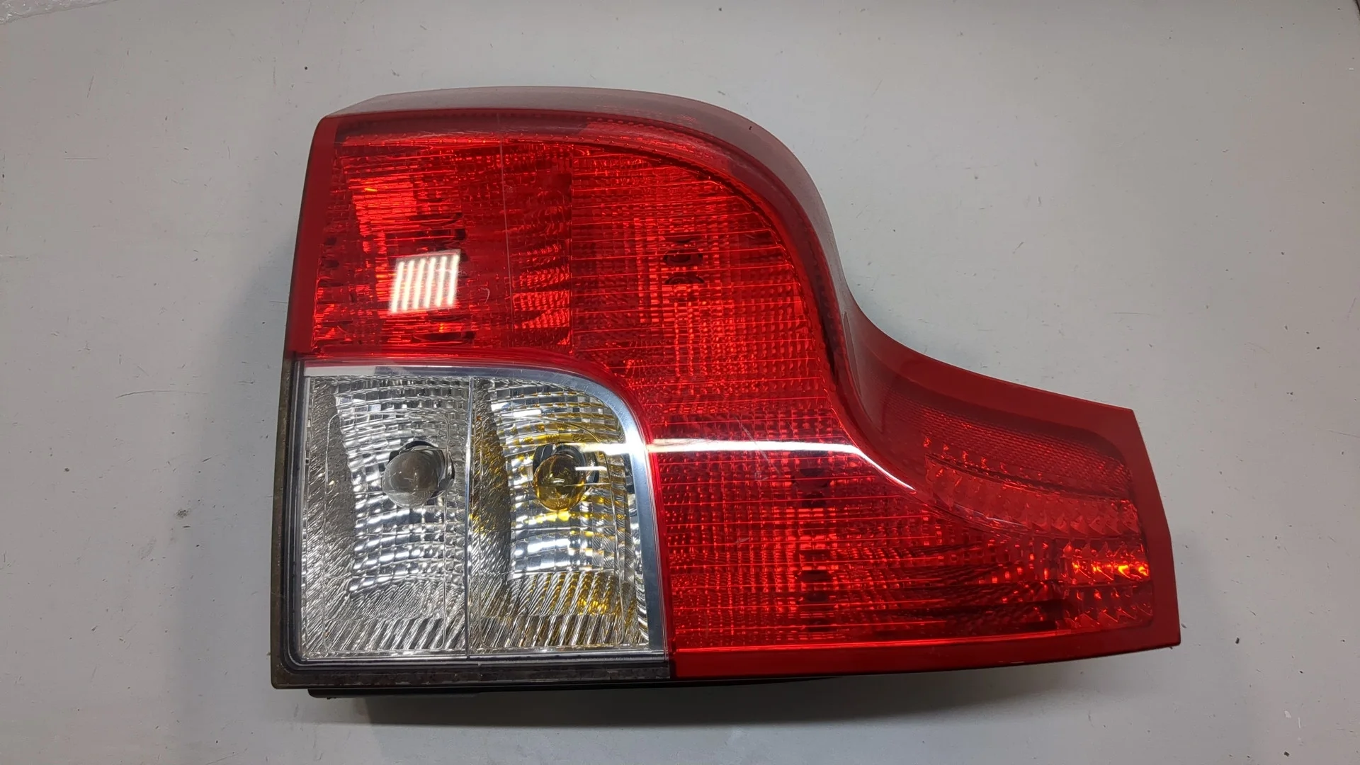 Фонарь (задний) Volvo XC90 2002-2014 Джип (5-дверный) КПП автомат 4х4 (АКПП) D5244T Дизель 2.4 л