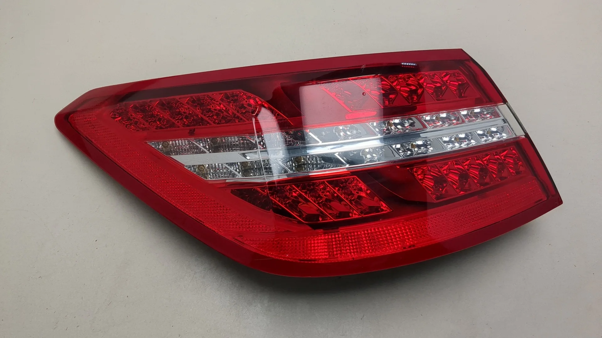 Фонарь (задний) Mercedes-Benz E-Coupe C207 2009-2016 Купе КПП автомат (АКПП) OM 642.838 Дизель 3 л CDI