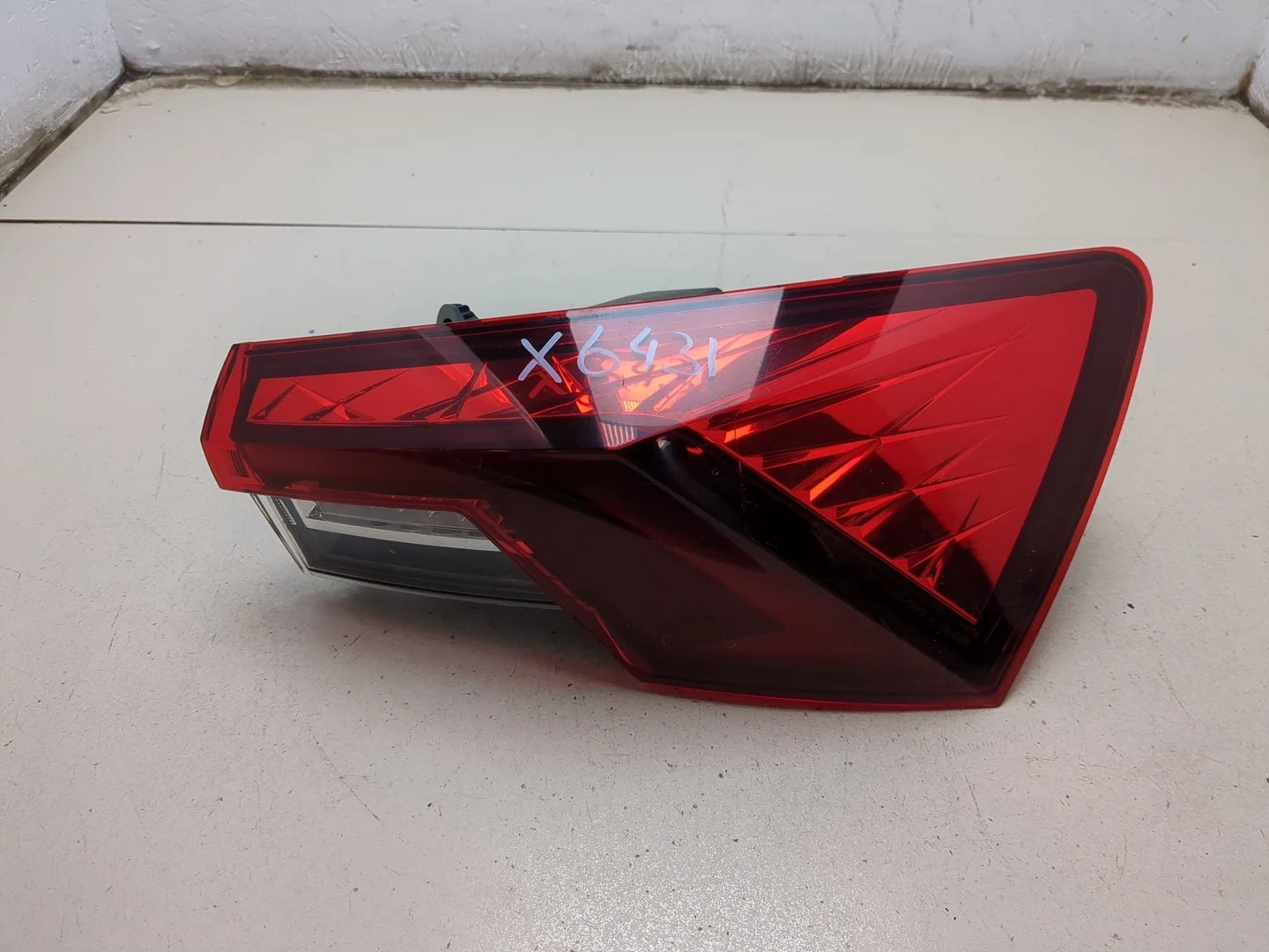 Фонарь (задний) Skoda Octavia (A8) 2019-2025 Хэтчбэк 5 дв. КПП автомат (АКПП) DLAA Бензин 1 л TSI