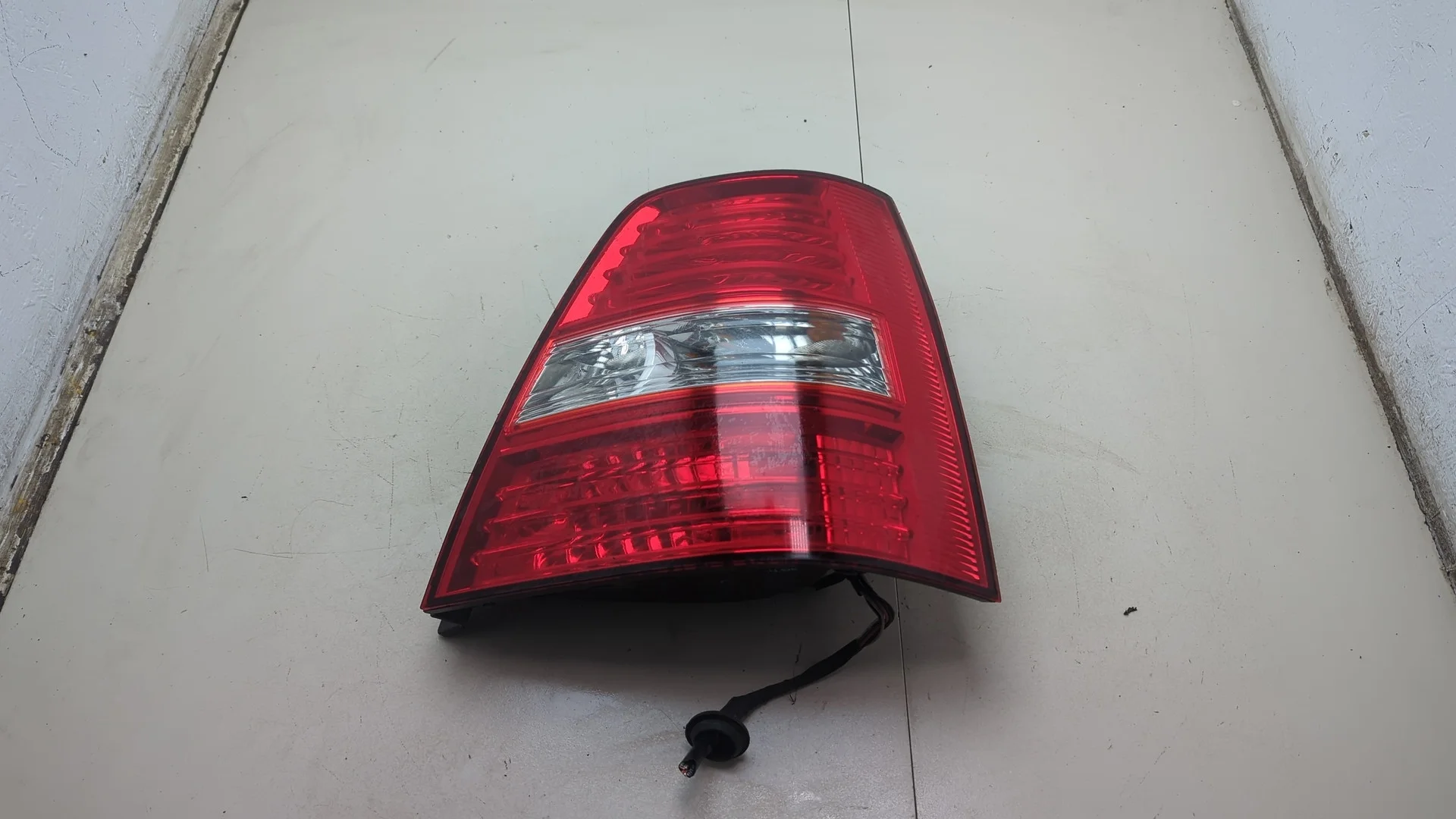 Фонарь (задний) Kia Sorento BL 2002-2011 Джип (5-дверный) КПП 5-ст.мех 4х4 (МКПП) D4CB Дизель 2.5 л