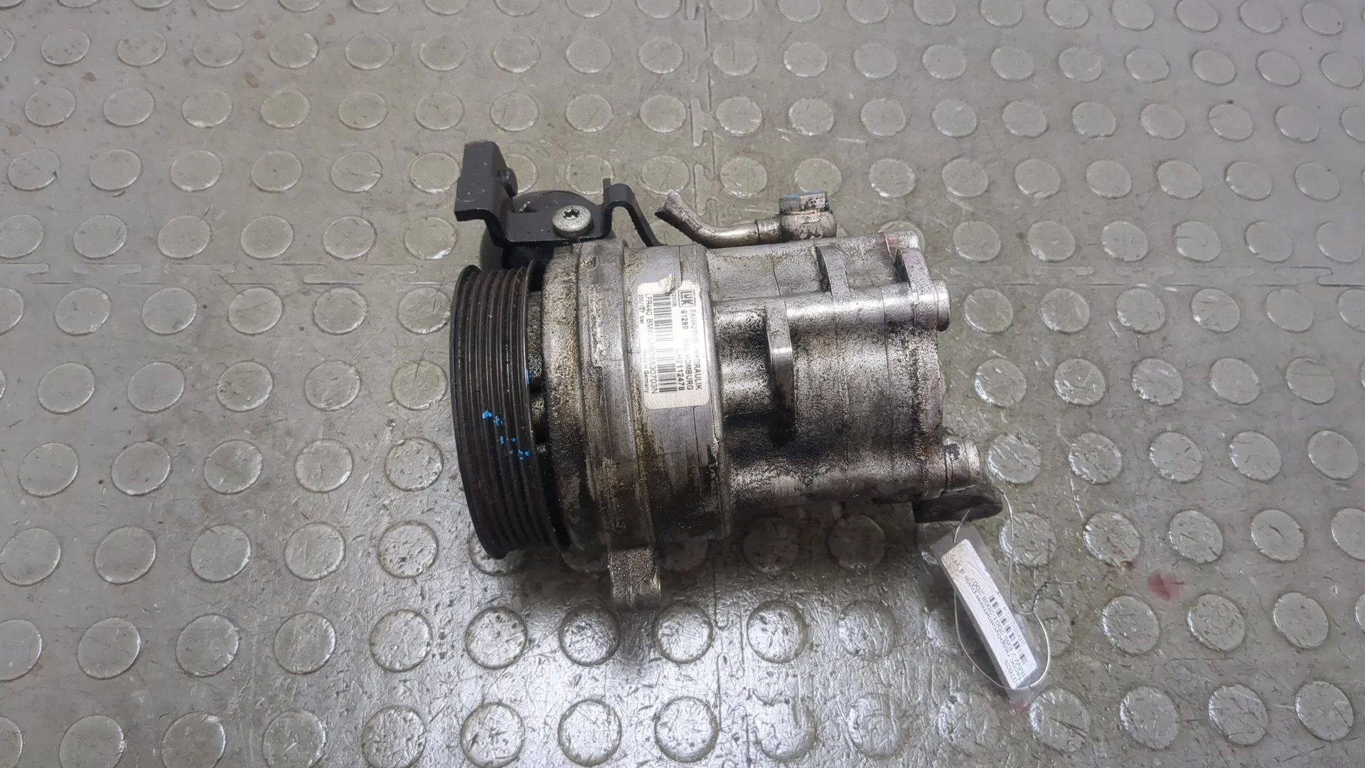 Насос гидроусилителя руля (ГУР) BMW 7 E65 2001-2008 Седан КПП автомат (АКПП) N62B48B Бензин 4.8 л Инжектор