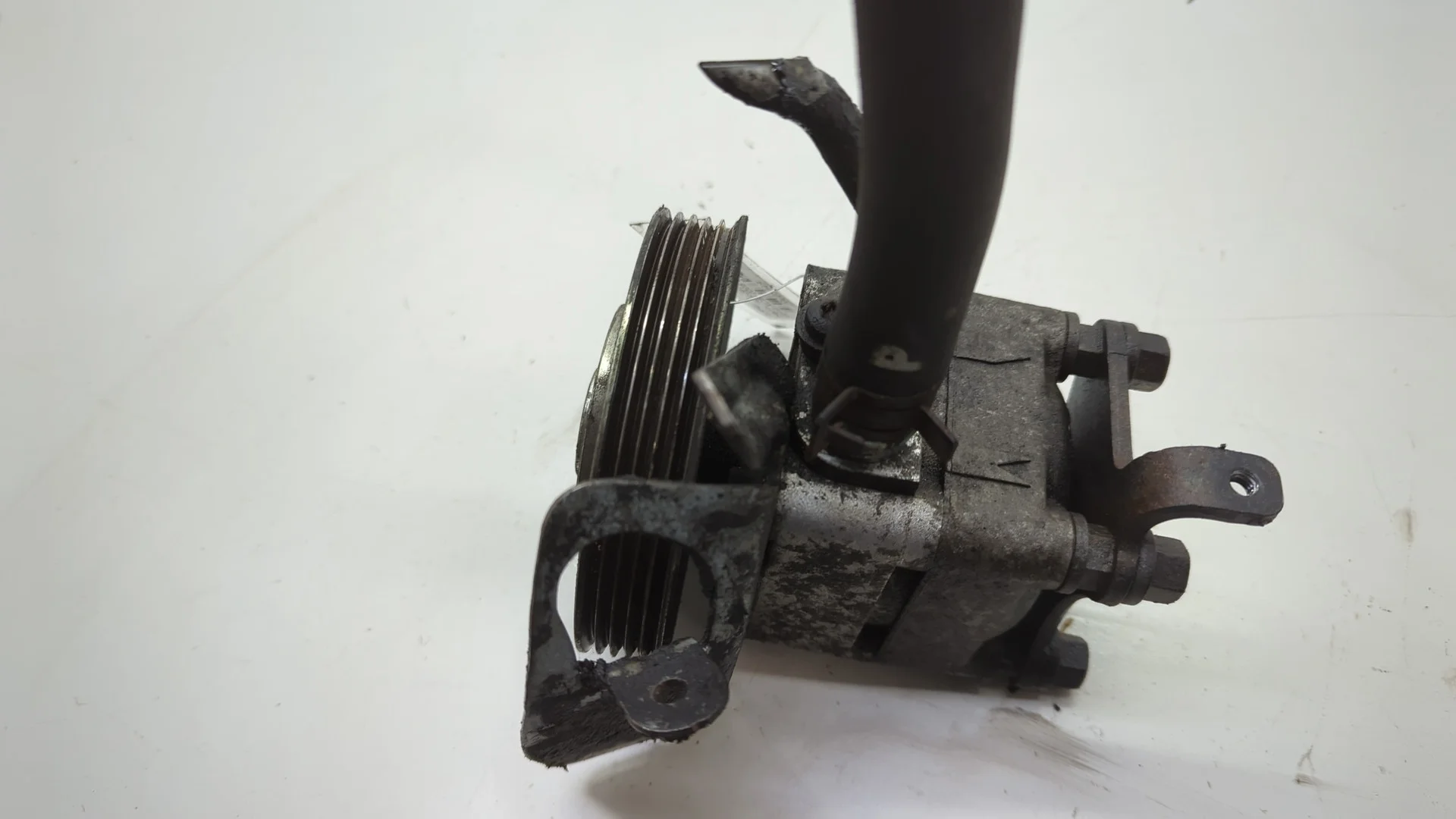 Насос гидроусилителя руля (ГУР) Volvo XC60 2008-2017 Джип (5-дверный) КПП 6-ст.мех 4х4 (МКПП) D5244T5 Дизель 2.4 л Турбо