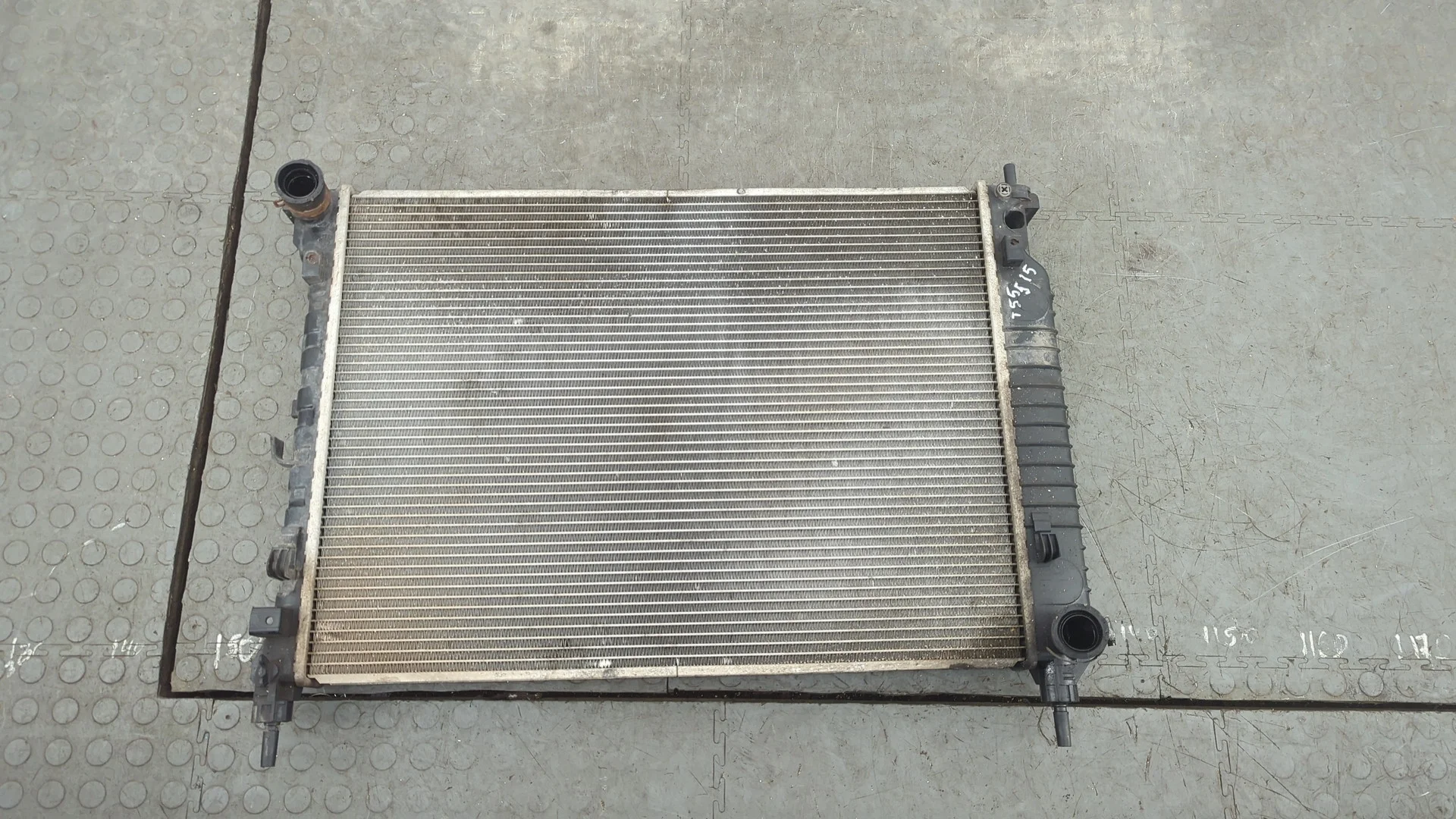 Радиатор охлаждения двигателя Chevrolet Captiva 2011-2016 Джип (5-дверный) КПП 6-ст.мех 4х4 (МКПП) Z22D1 Дизель 2.2 л CDI