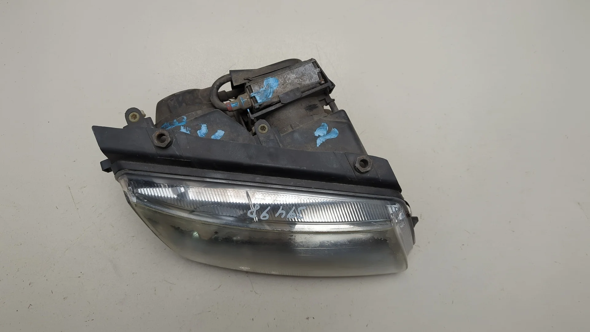 Фара (передняя) Volkswagen Passat 5 1996-2001 Универсал КПП 5-ст.мех.(МКПП) ANB Бензин 1.8 л Турбо