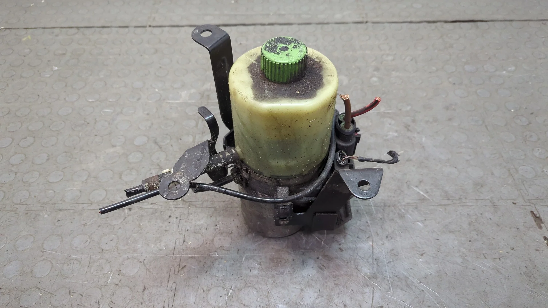 Насос электрический усилителя руля Skoda Fabia 2007-2014 Хэтчбэк 5 дв. КПП 5-ст.мех.(МКПП) CHFA Бензин 1.2 л Инжектор