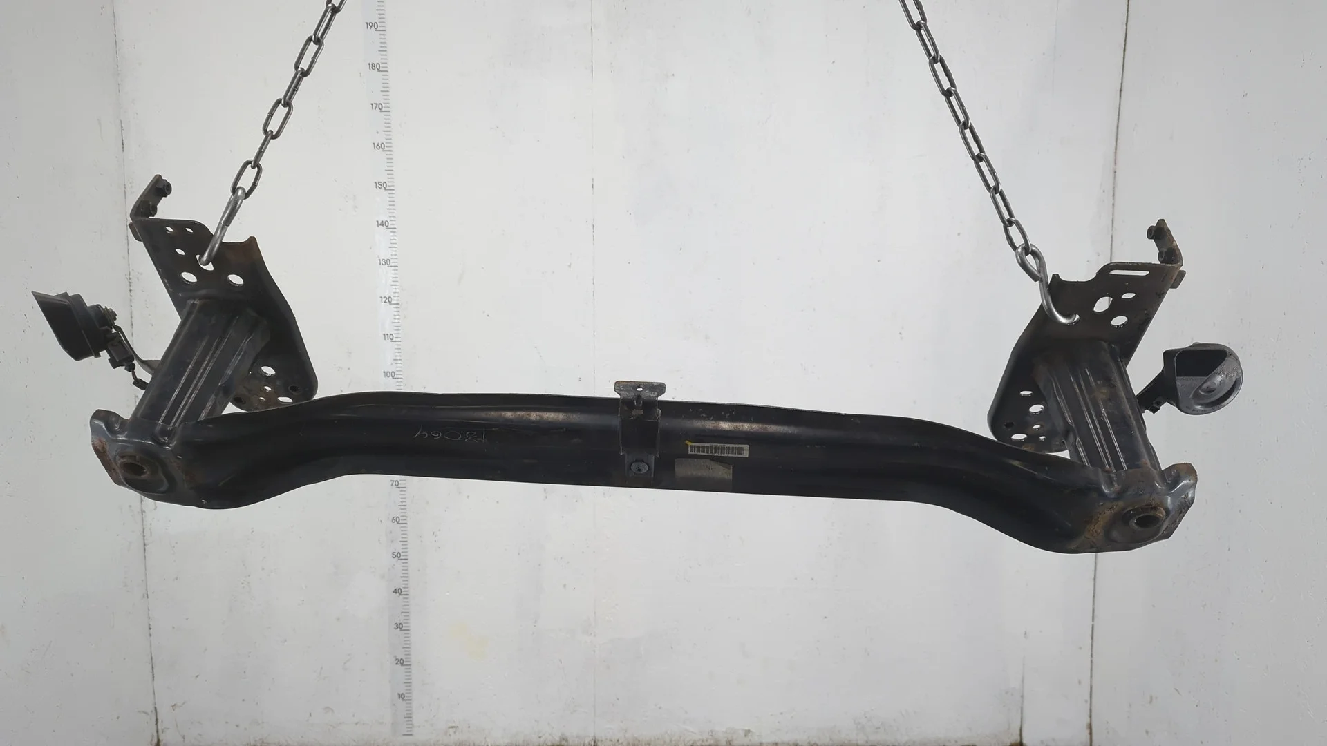 Усилитель бампера Volkswagen Touareg 2010-2014 Джип (5-дверный) КПП автомат 4х4 (АКПП) CGRA Бензин 3.6 л FSI