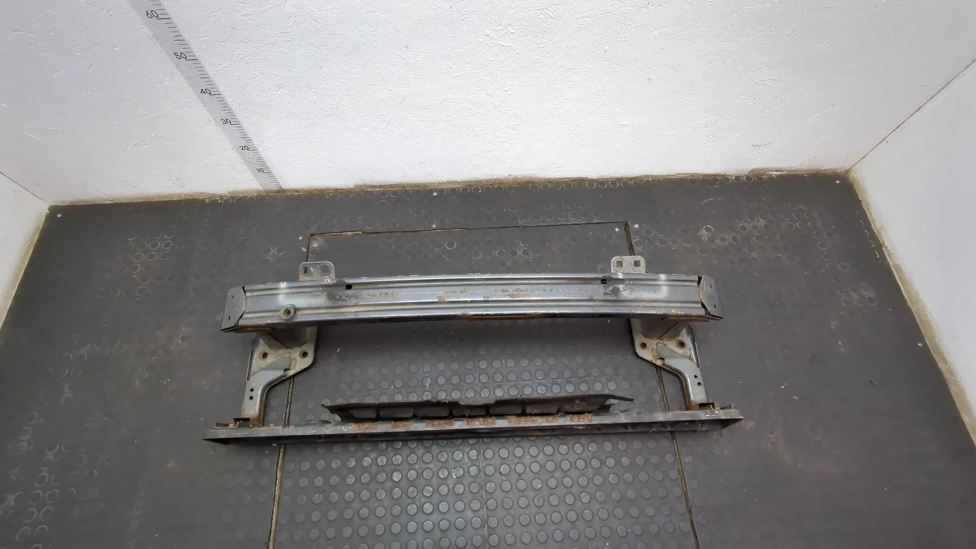 Усилитель бампера Ford Mondeo 5 2015-2019 Хэтчбэк 5 дв. КПП 6-ст.мех.(МКПП) XUCA Дизель 1.5 л