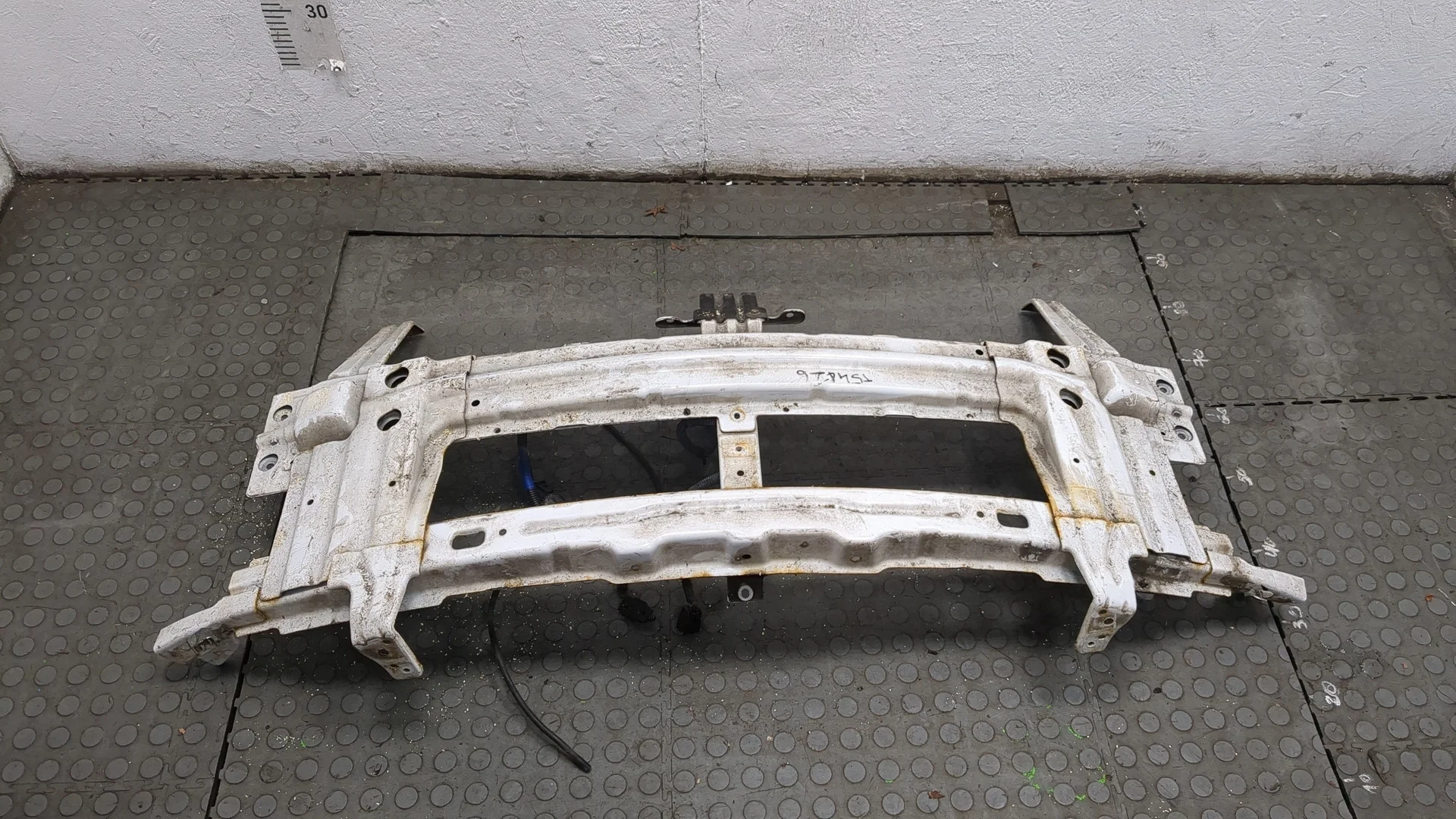 Усилитель бампера Opel Antara 2006-2015 Джип (5-дверный) КПП 6-ст.мех.(МКПП) LE5, LE9 Бензин 2.4 л Инжектор