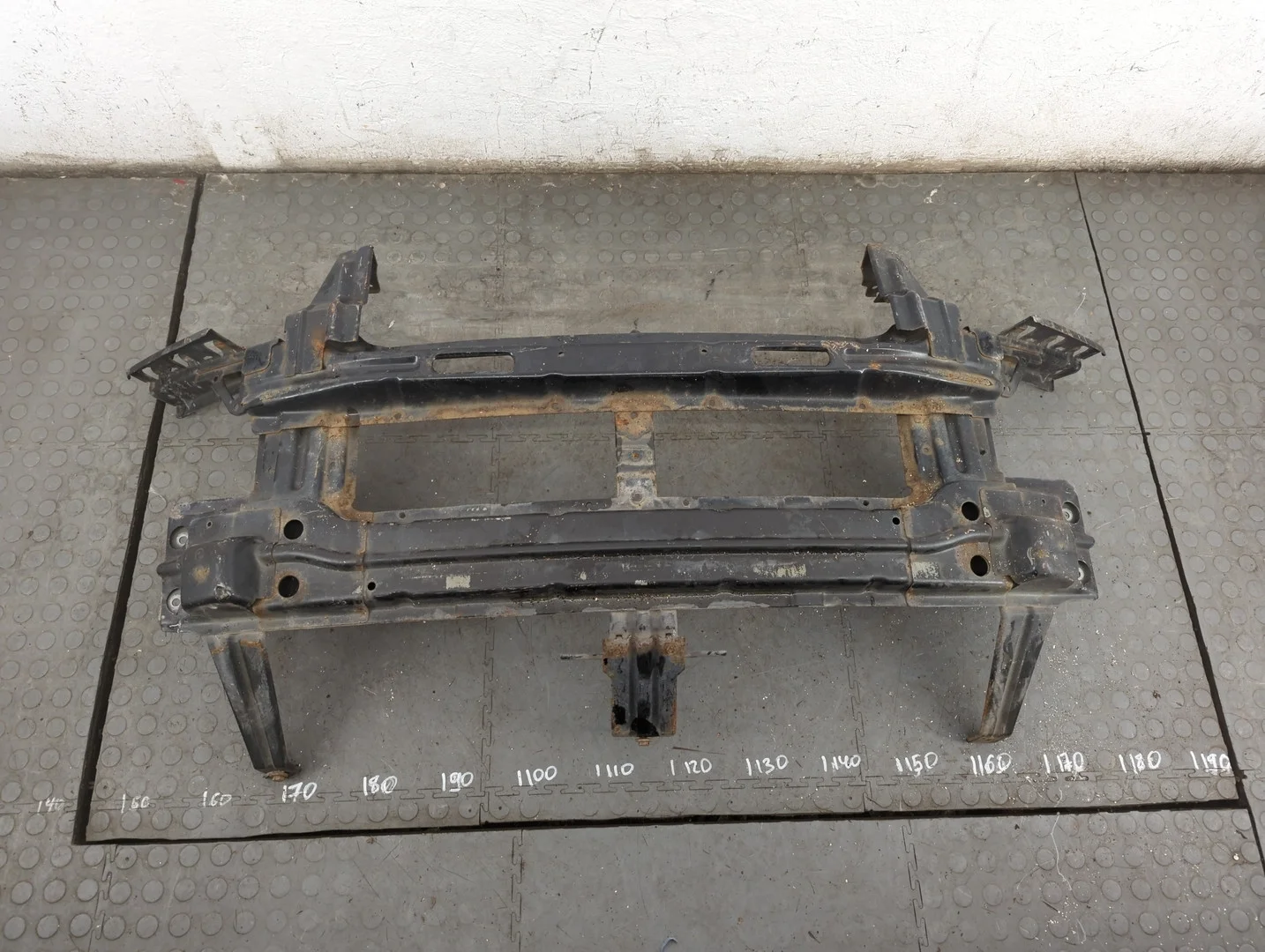 Усилитель бампера Chevrolet Captiva 2011-2016 Джип (5-дверный) КПП 6-ст.мех 4х4 (МКПП) Z22D1 Дизель 2.2 л CDI