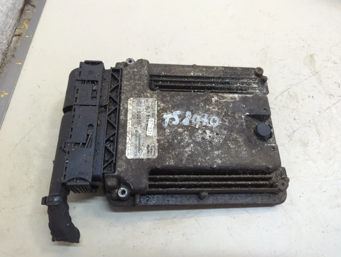 Блок управления двигателем Audi Q7 2005-2015 Джип (5-дверный) КПП автомат 4х4 (АКПП) CASA Дизель 3 л TDI