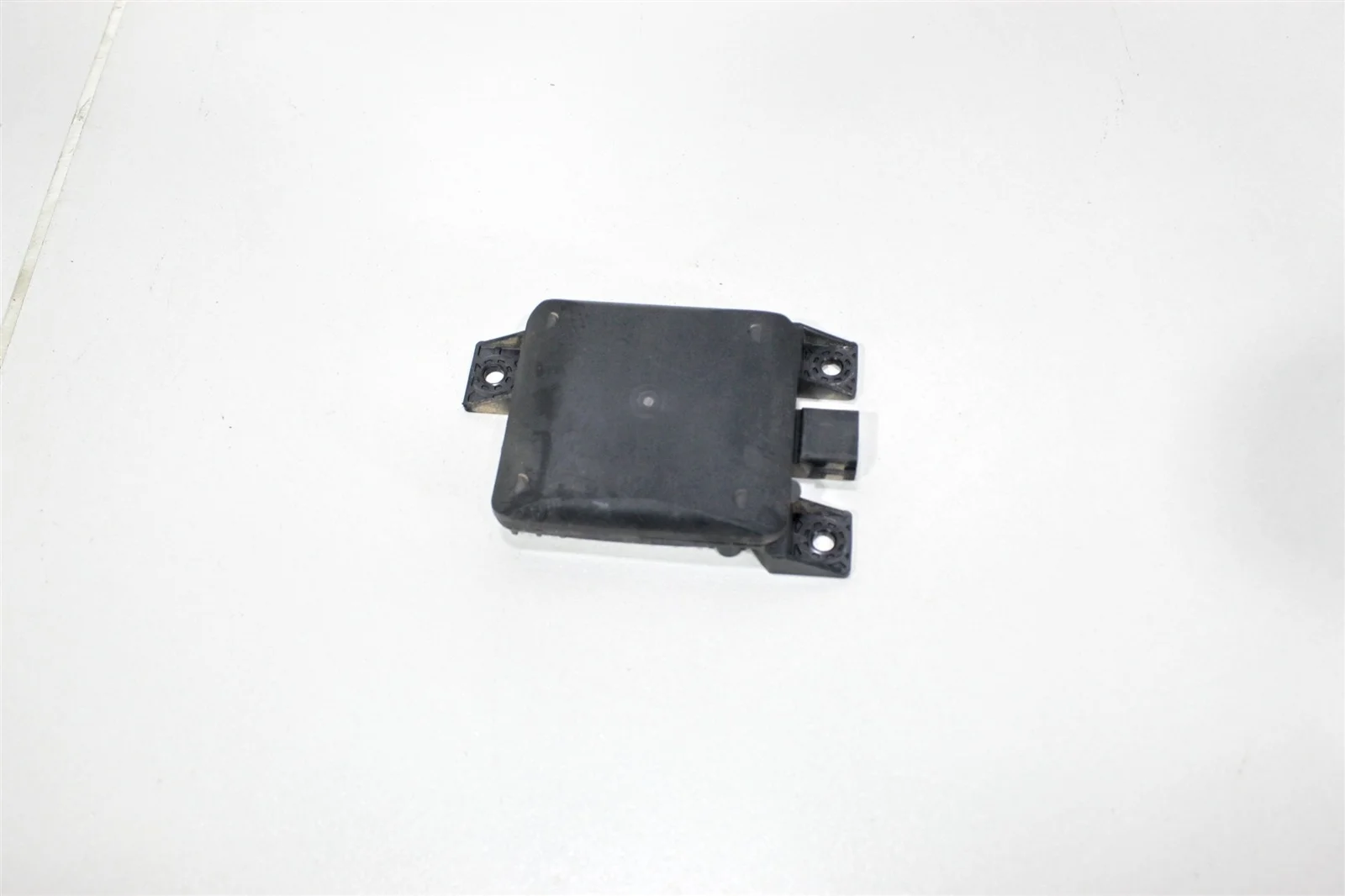 Радар / Датчик слепых зон HYUNDAI SANTA FE 2020 99140S1500 TM, задний левый