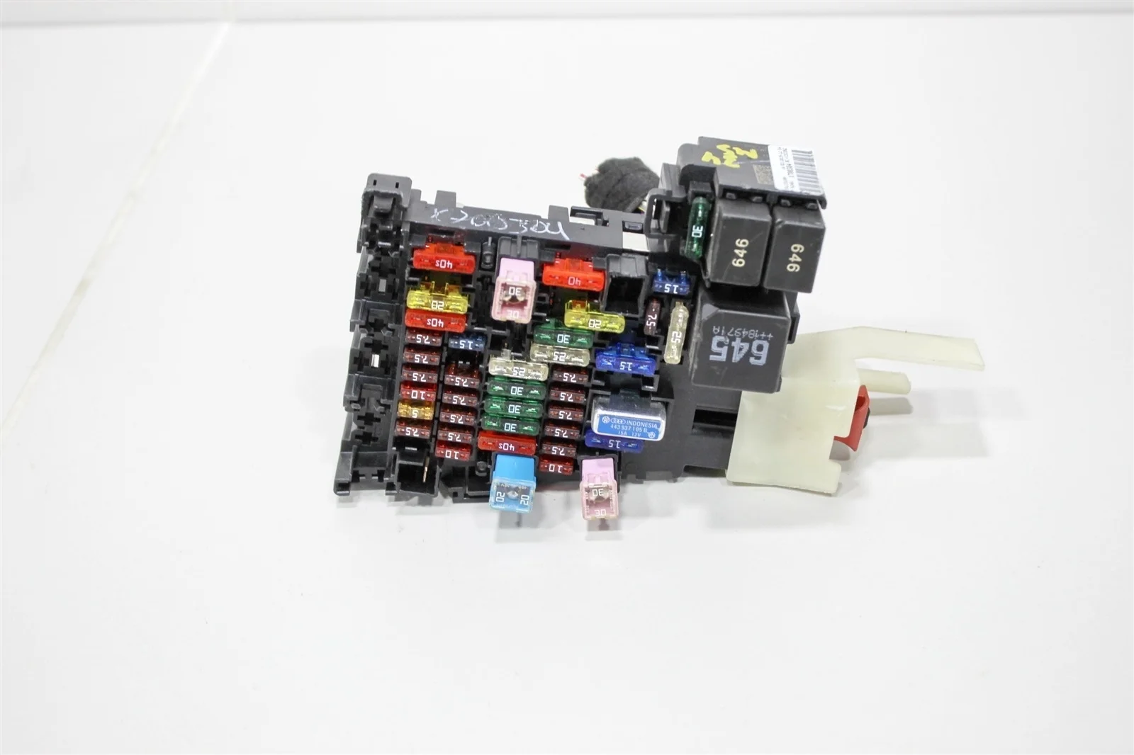 Блок предохранителей VOLKSWAGEN TIGUAN 2016+ 5Q0937615C 2