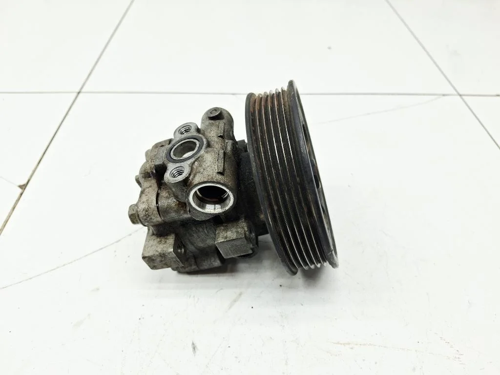 Насос гидроусилителя Hyundai Santa Fe 2 CM