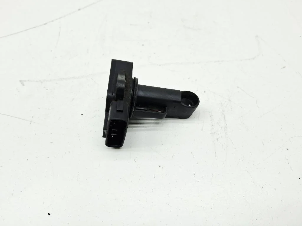 Датчик массового расхода воздуха Mazda 2 DE